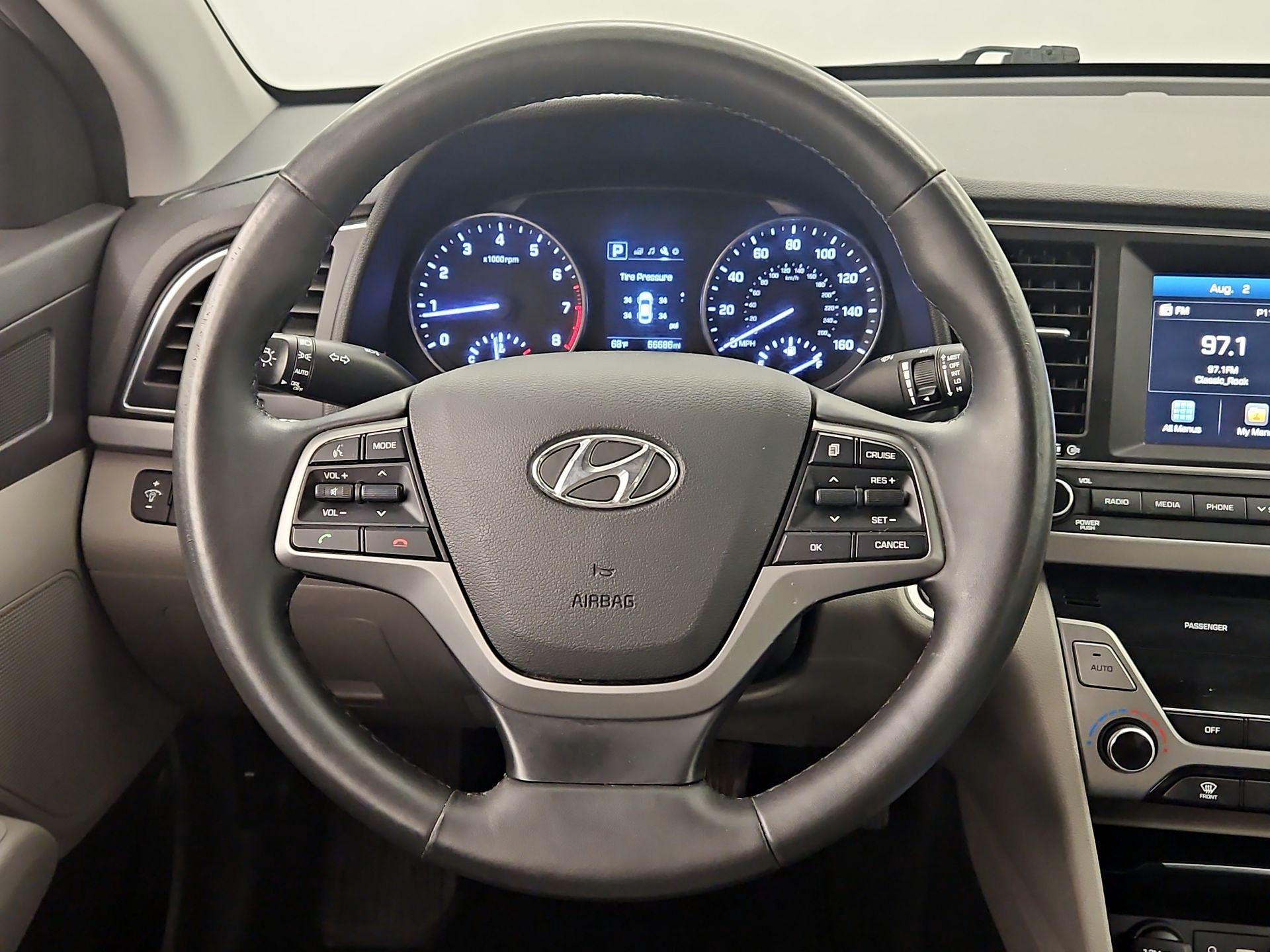 Thumbnail: 2017 Hyundai Elantra - 10