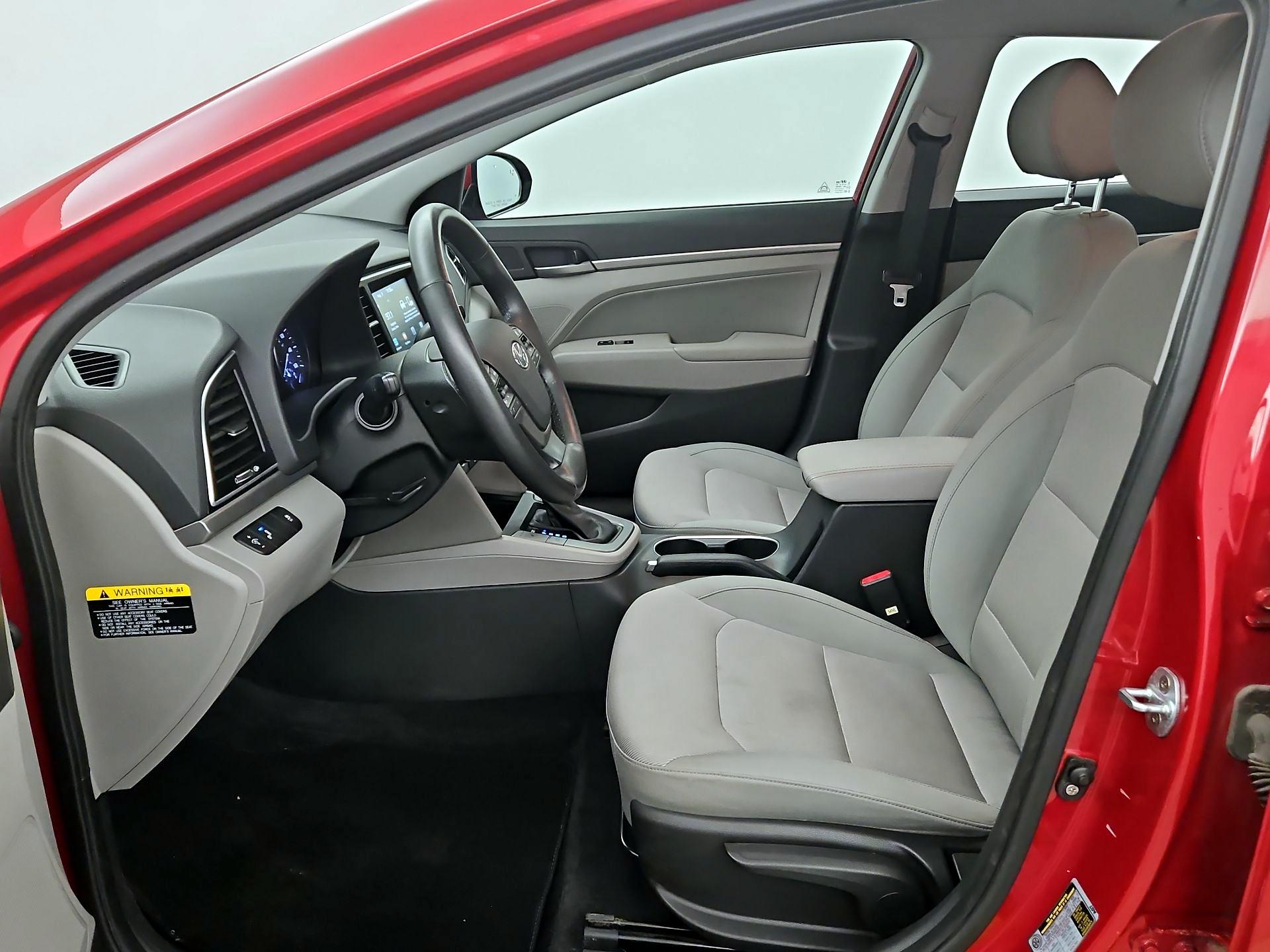 Thumbnail: 2017 Hyundai Elantra - 11