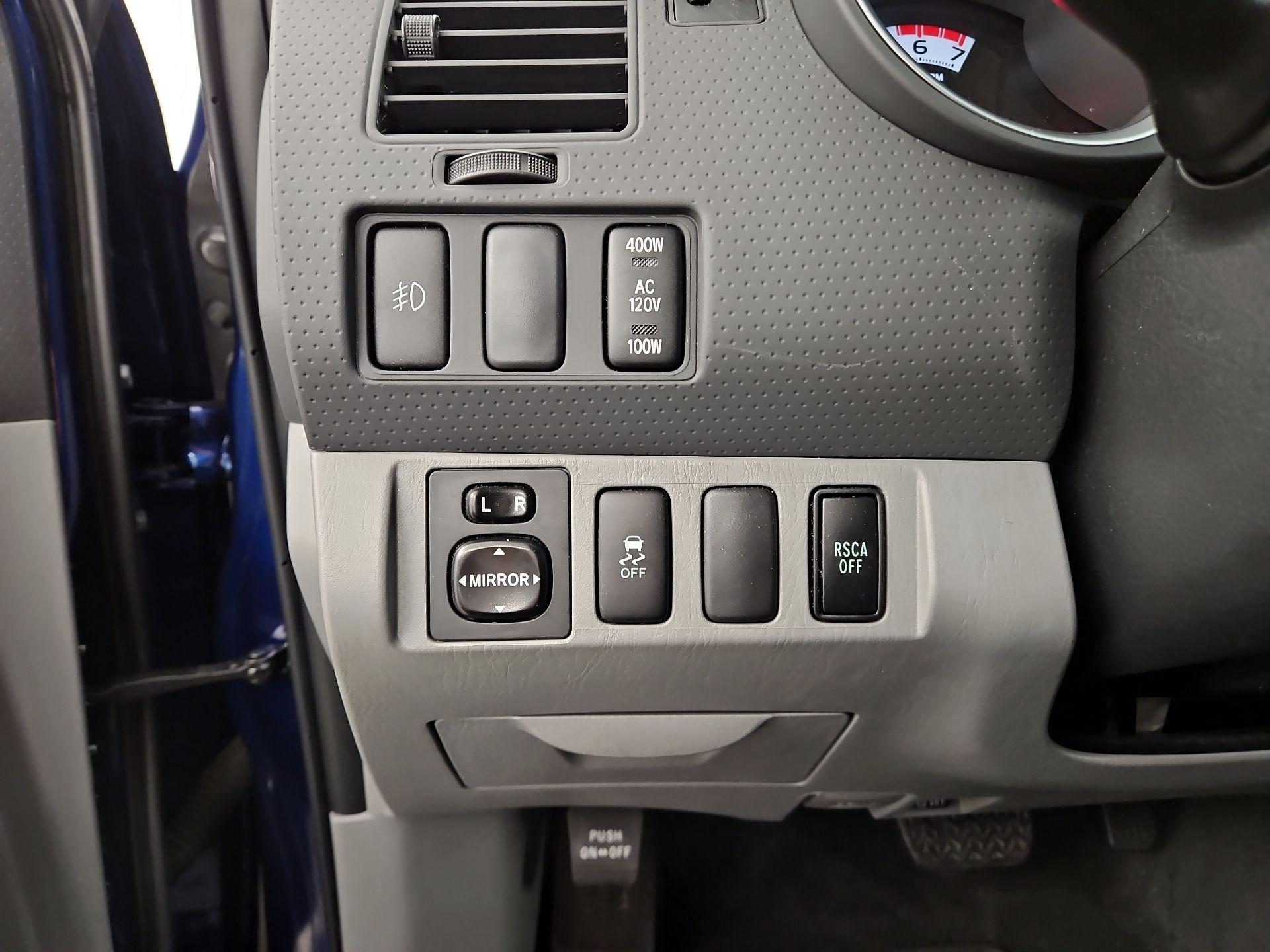 Thumbnail: 2015 Toyota Tacoma - 13