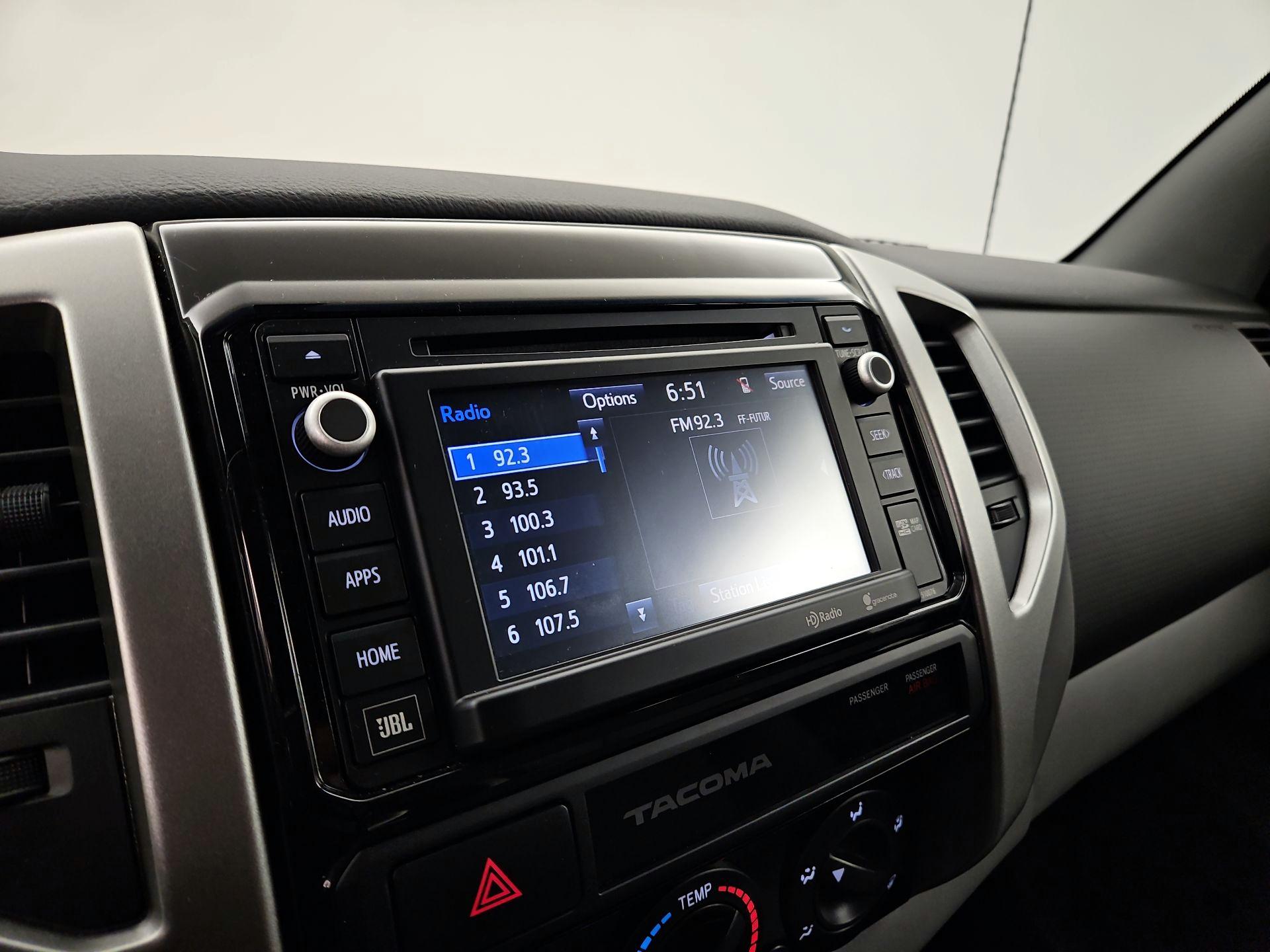 Thumbnail: 2015 Toyota Tacoma - 15