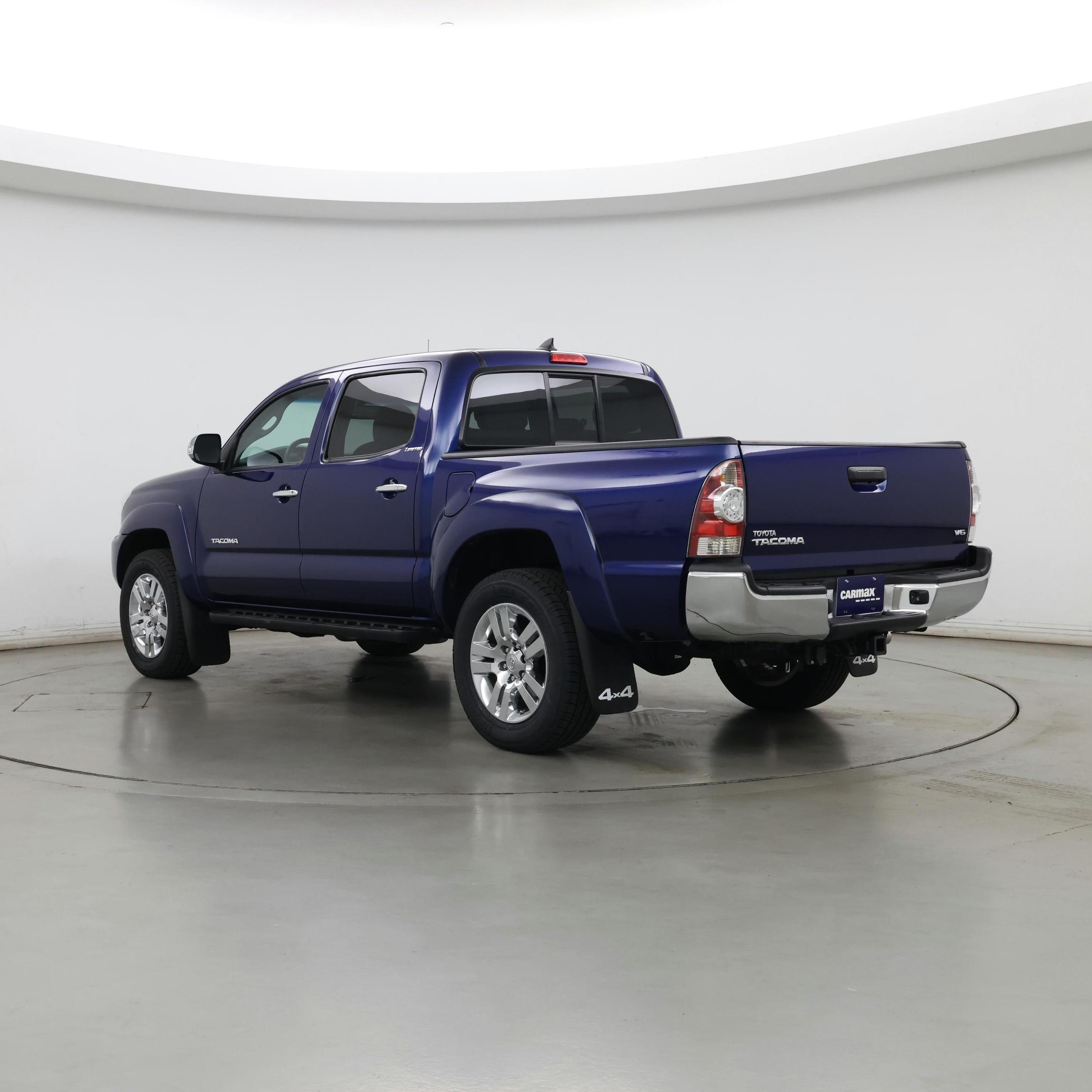 Thumbnail: 2015 Toyota Tacoma - 2