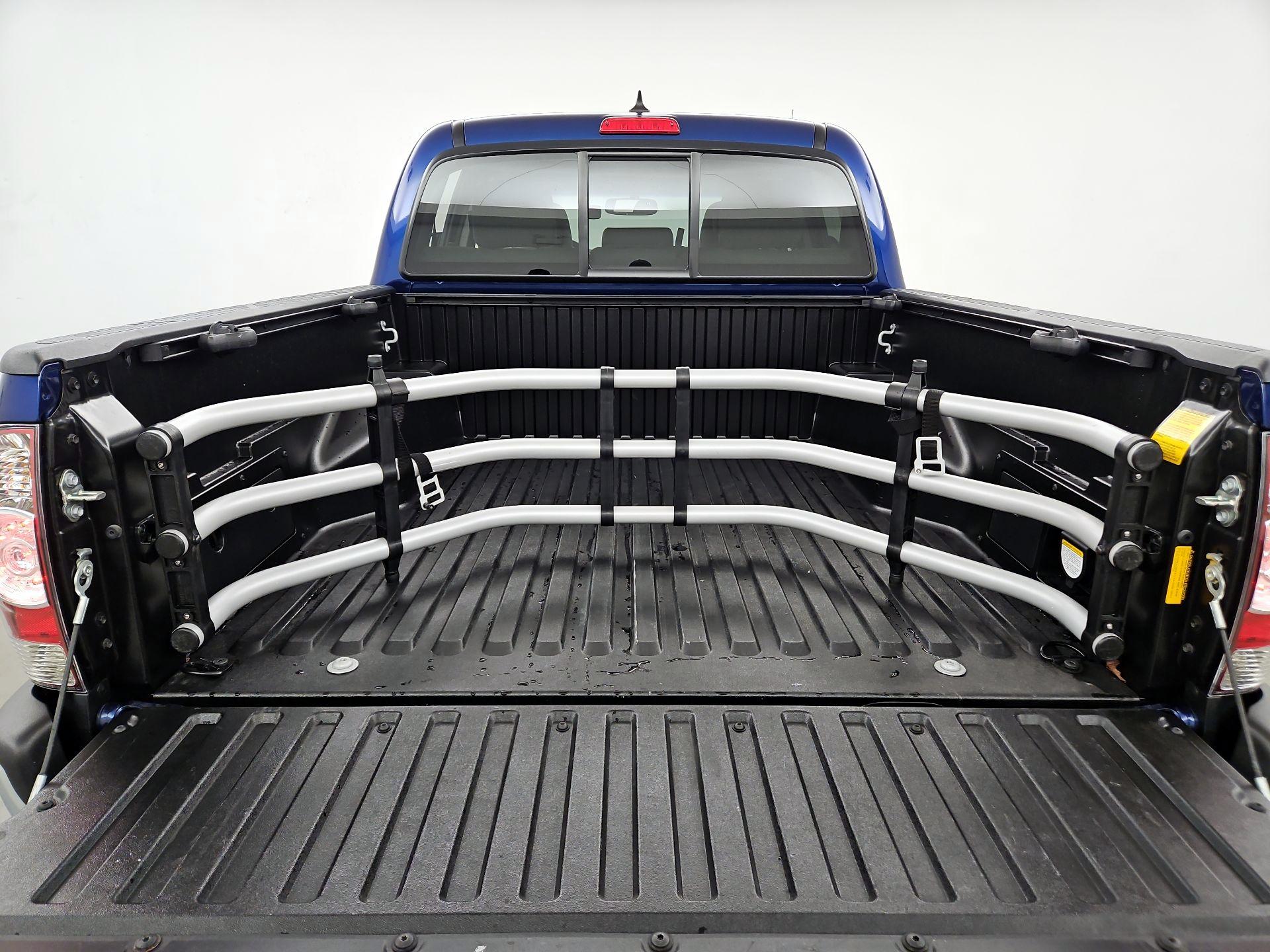 Thumbnail: 2015 Toyota Tacoma - 20