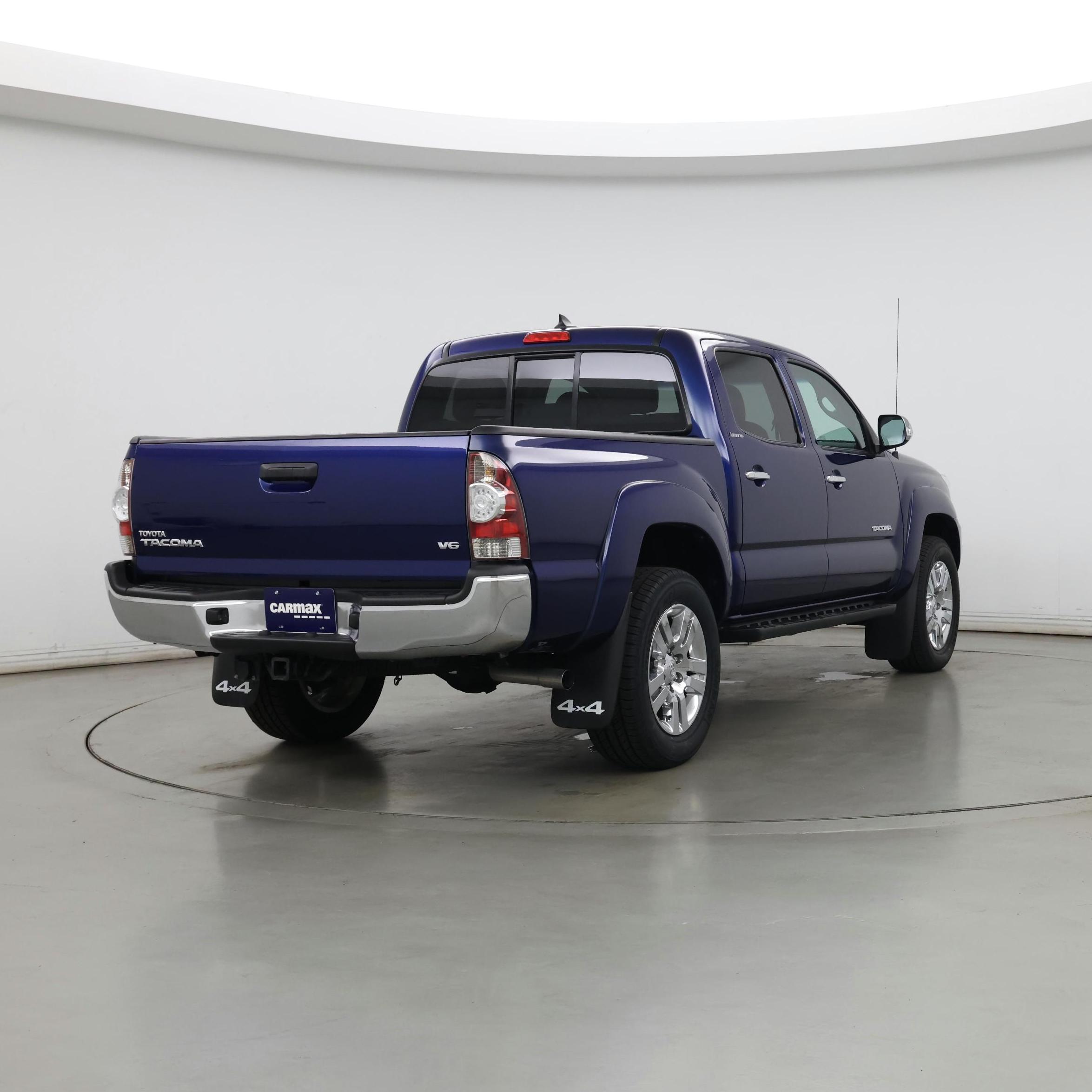 Thumbnail: 2015 Toyota Tacoma - 8