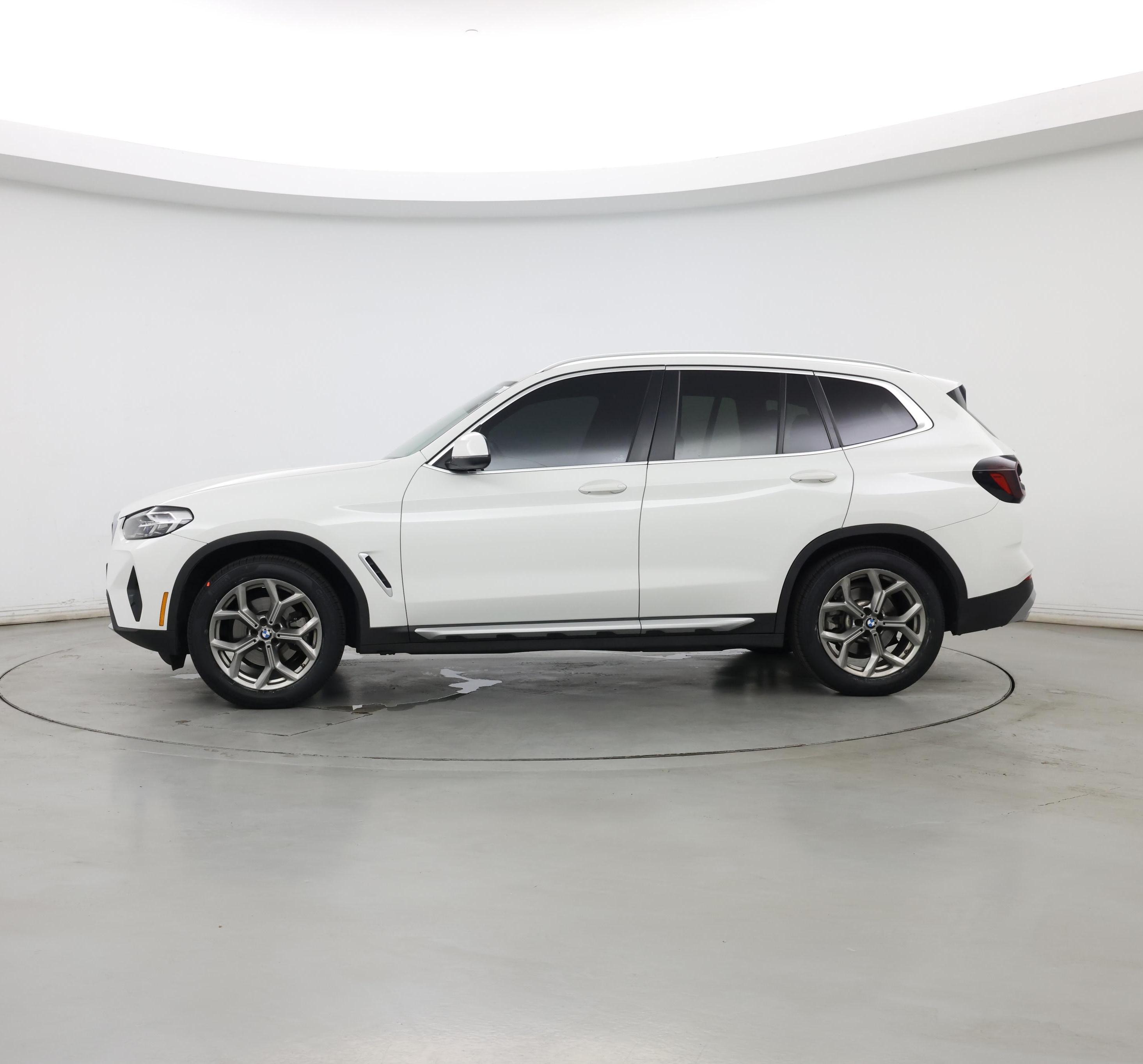 Thumbnail: 2022 BMW X3 - 3
