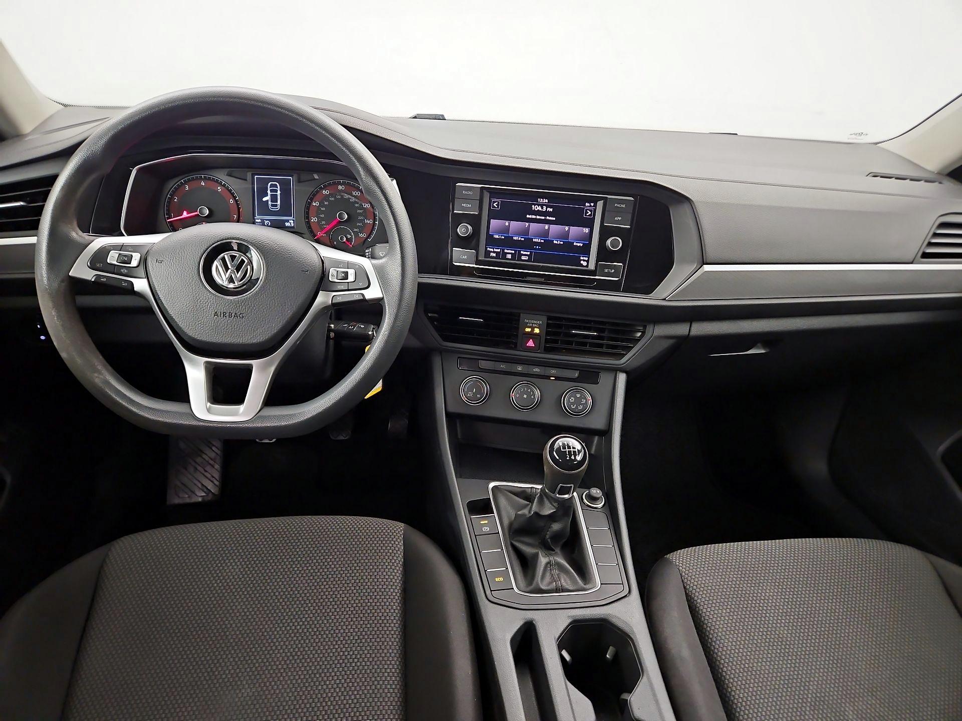 Thumbnail: 2019 Volkswagen Jetta - 9