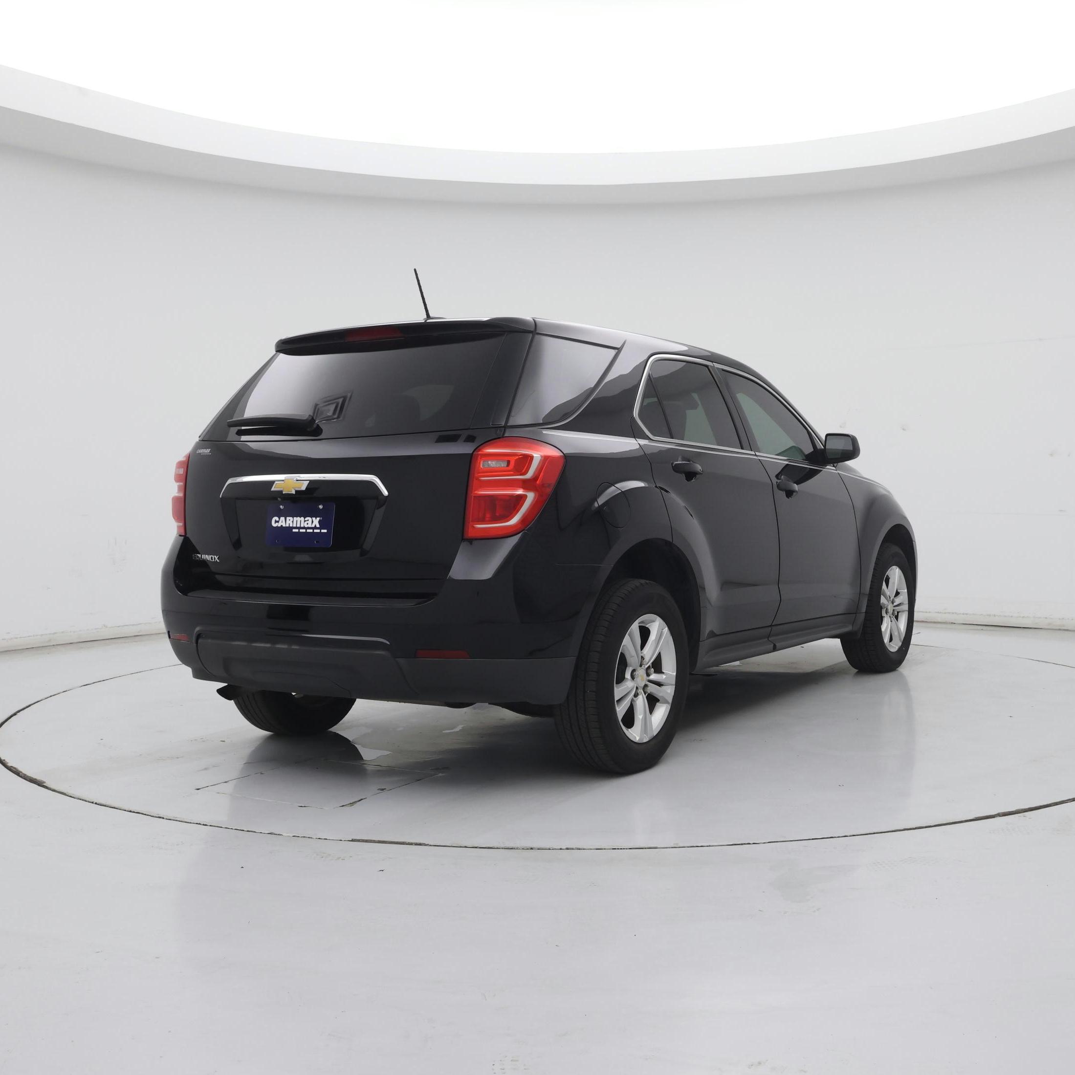 Thumbnail: 2017 Chevrolet Equinox - 8