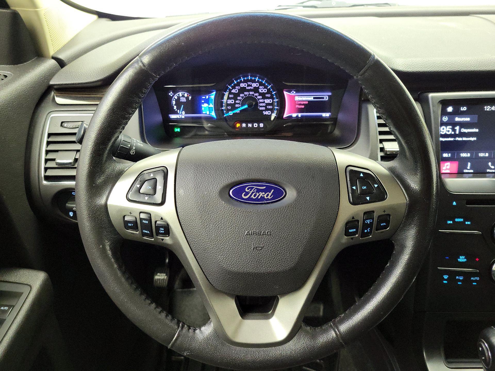 Thumbnail: 2016 Ford Flex - 10