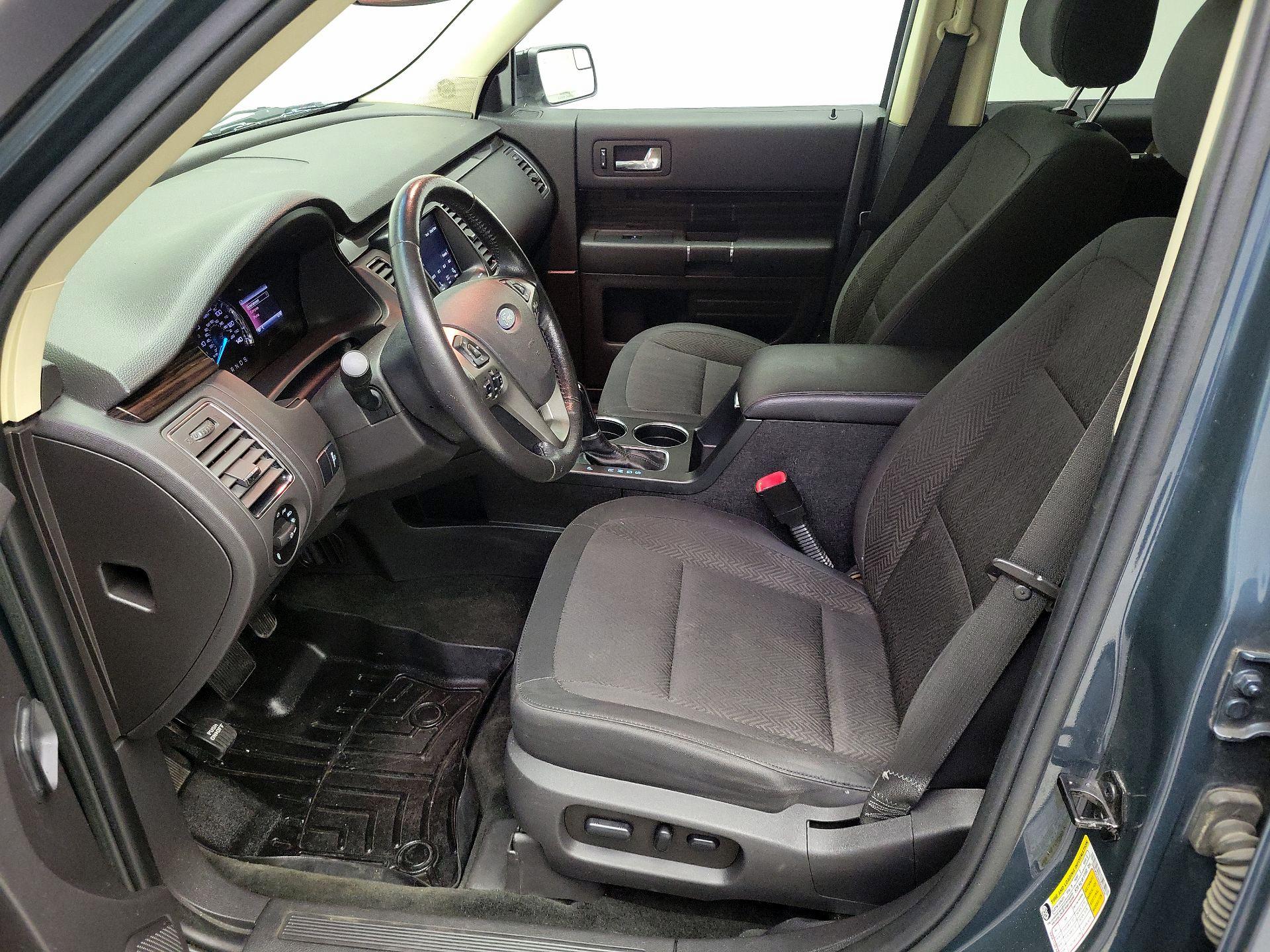 Thumbnail: 2016 Ford Flex - 11
