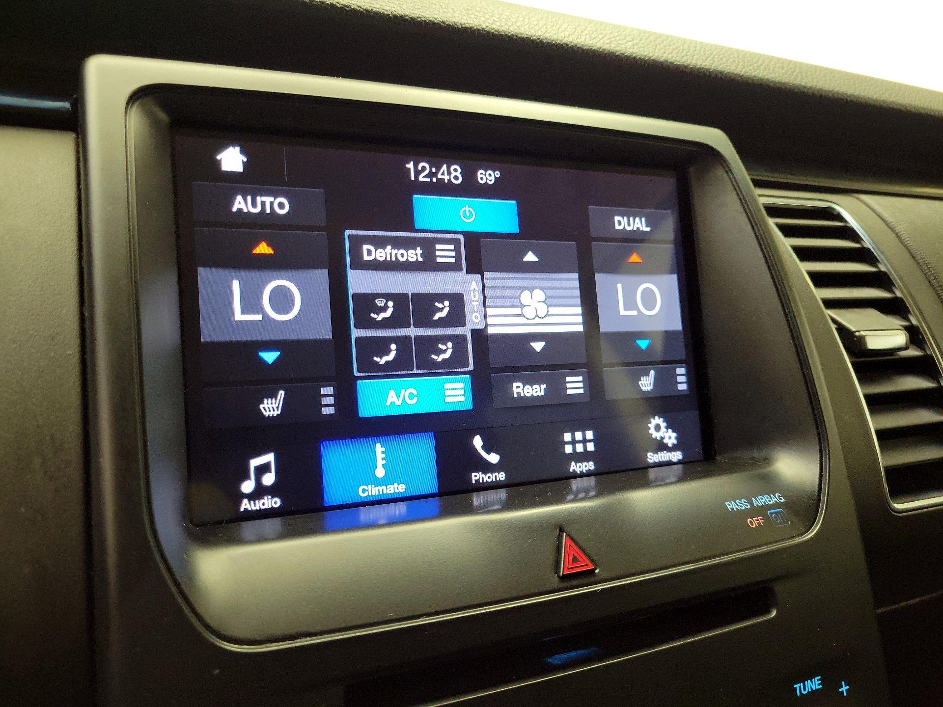 Thumbnail: 2016 Ford Flex - 16