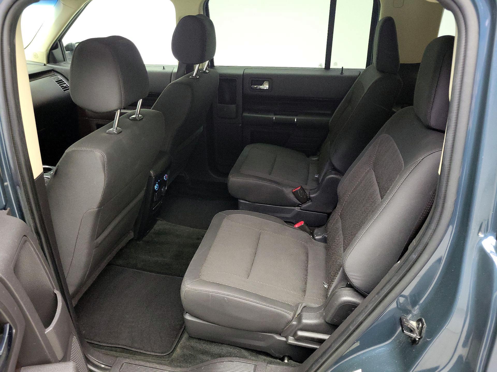 Thumbnail: 2016 Ford Flex - 19