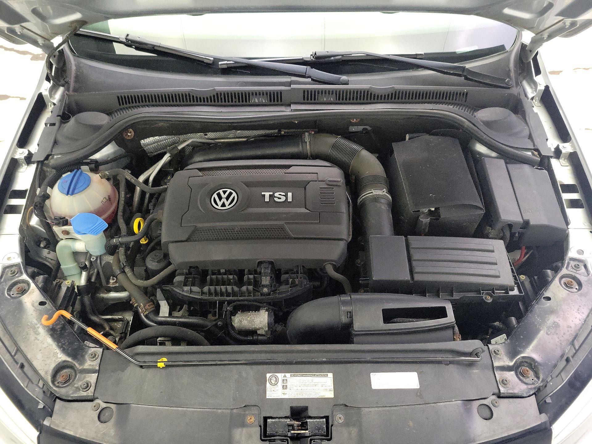 Thumbnail: 2014 Volkswagen Jetta - 20