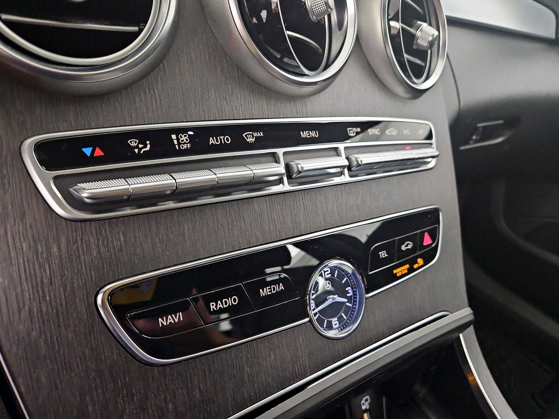 Thumbnail: 2020 Mercedes-Benz C-Class - 16