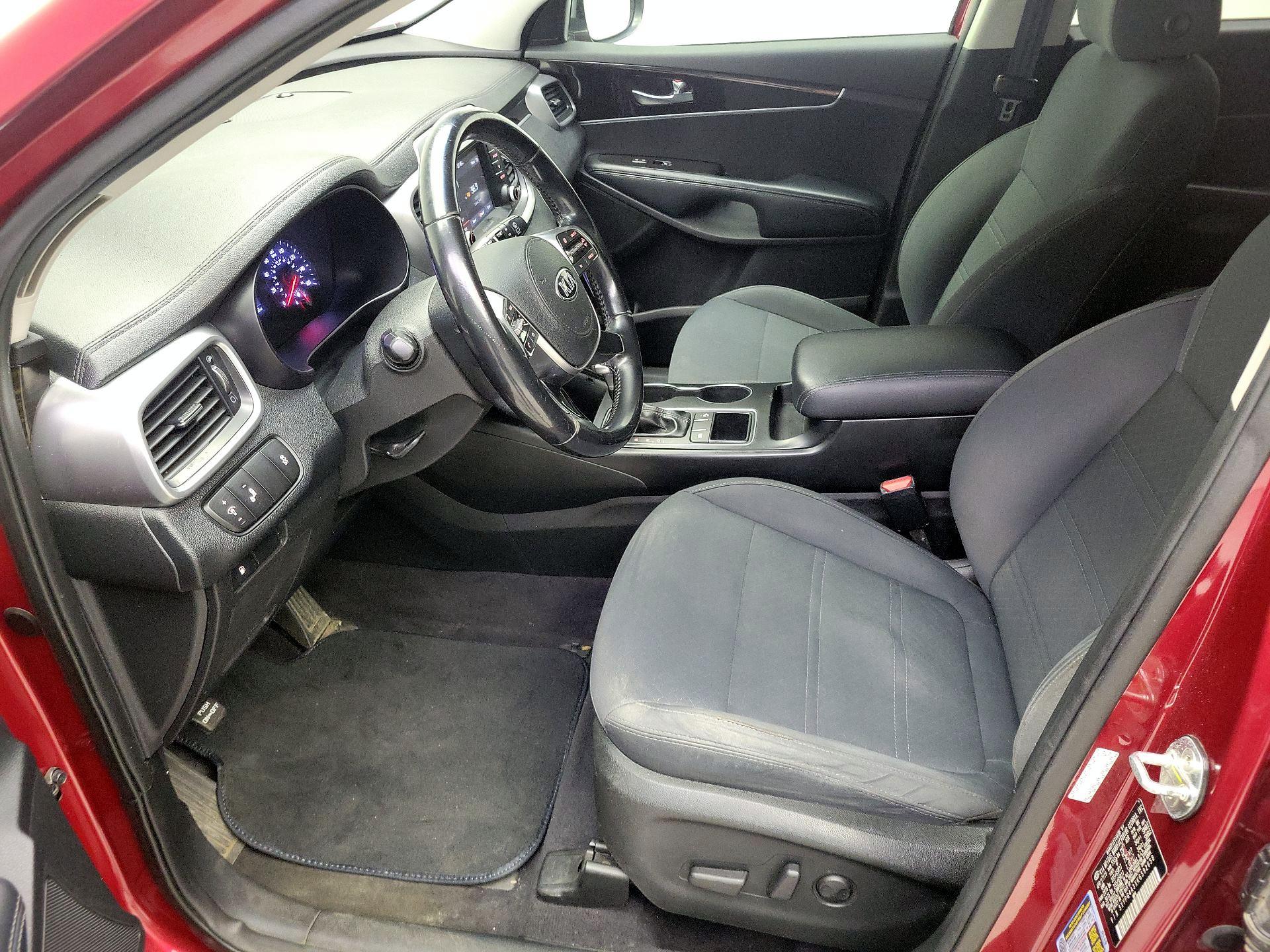 Thumbnail: 2019 Kia Sorento - 11