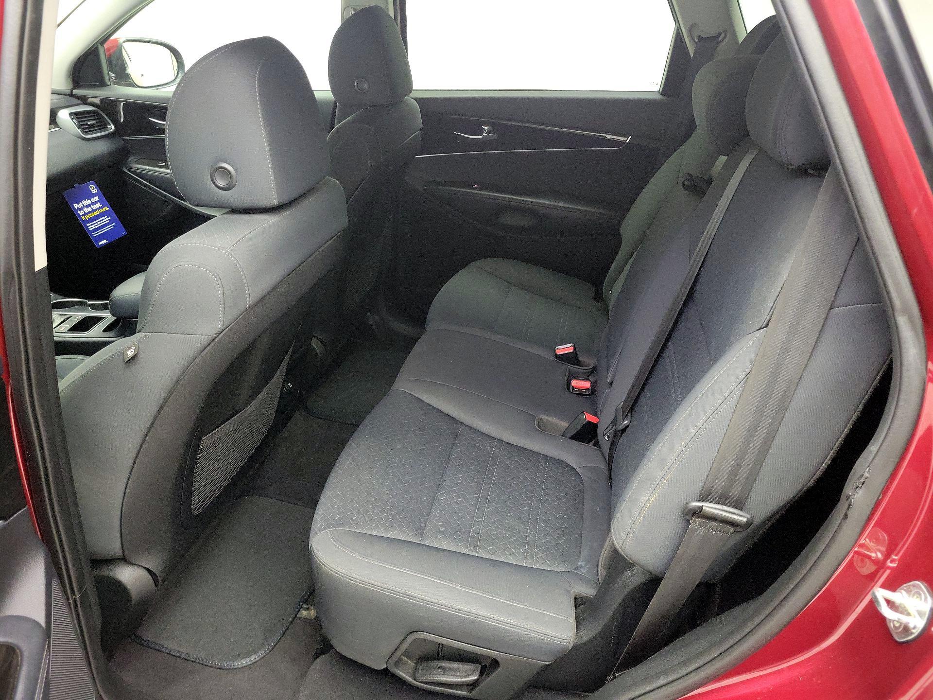 Thumbnail: 2019 Kia Sorento - 19
