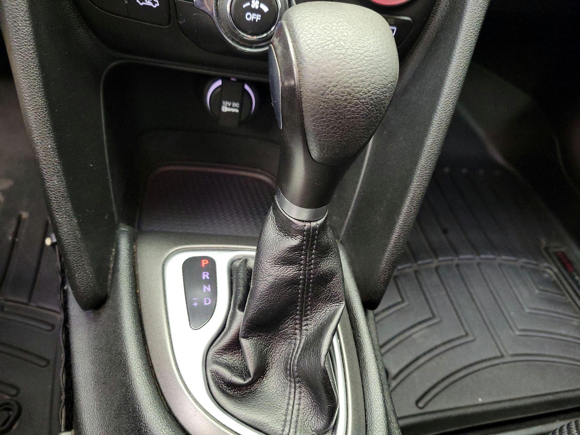 Thumbnail: 2015 Dodge Dart - 16