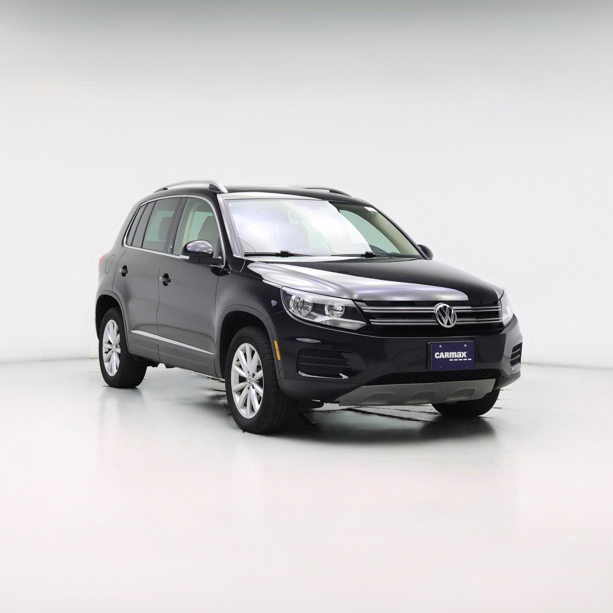 Thumbnail: 2017 Volkswagen Tiguan - 1