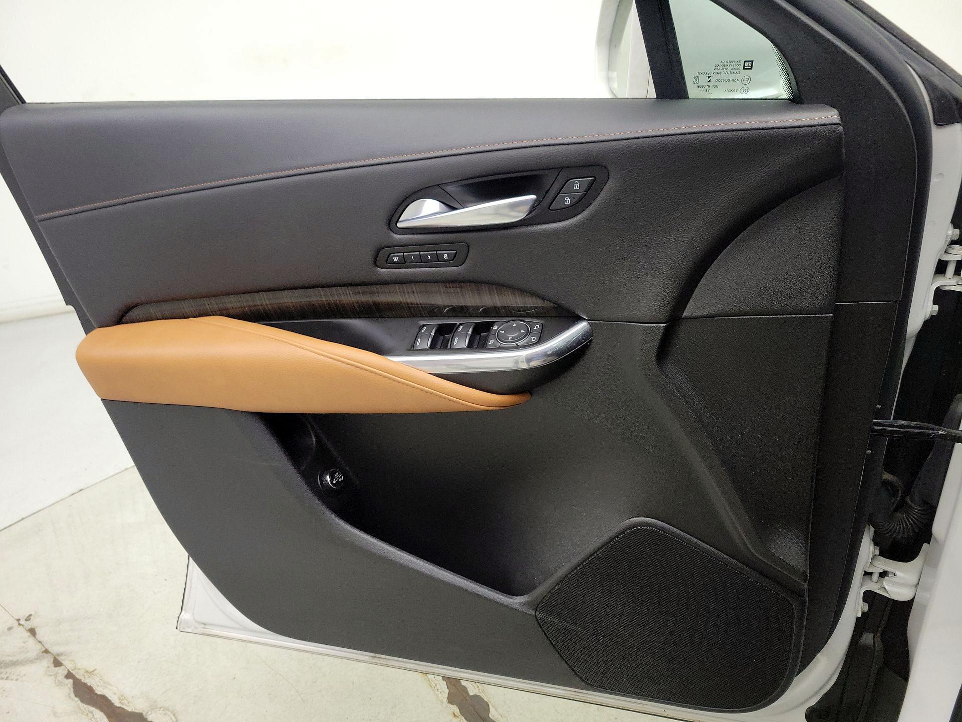 Thumbnail: 2019 Cadillac XT4 - 12