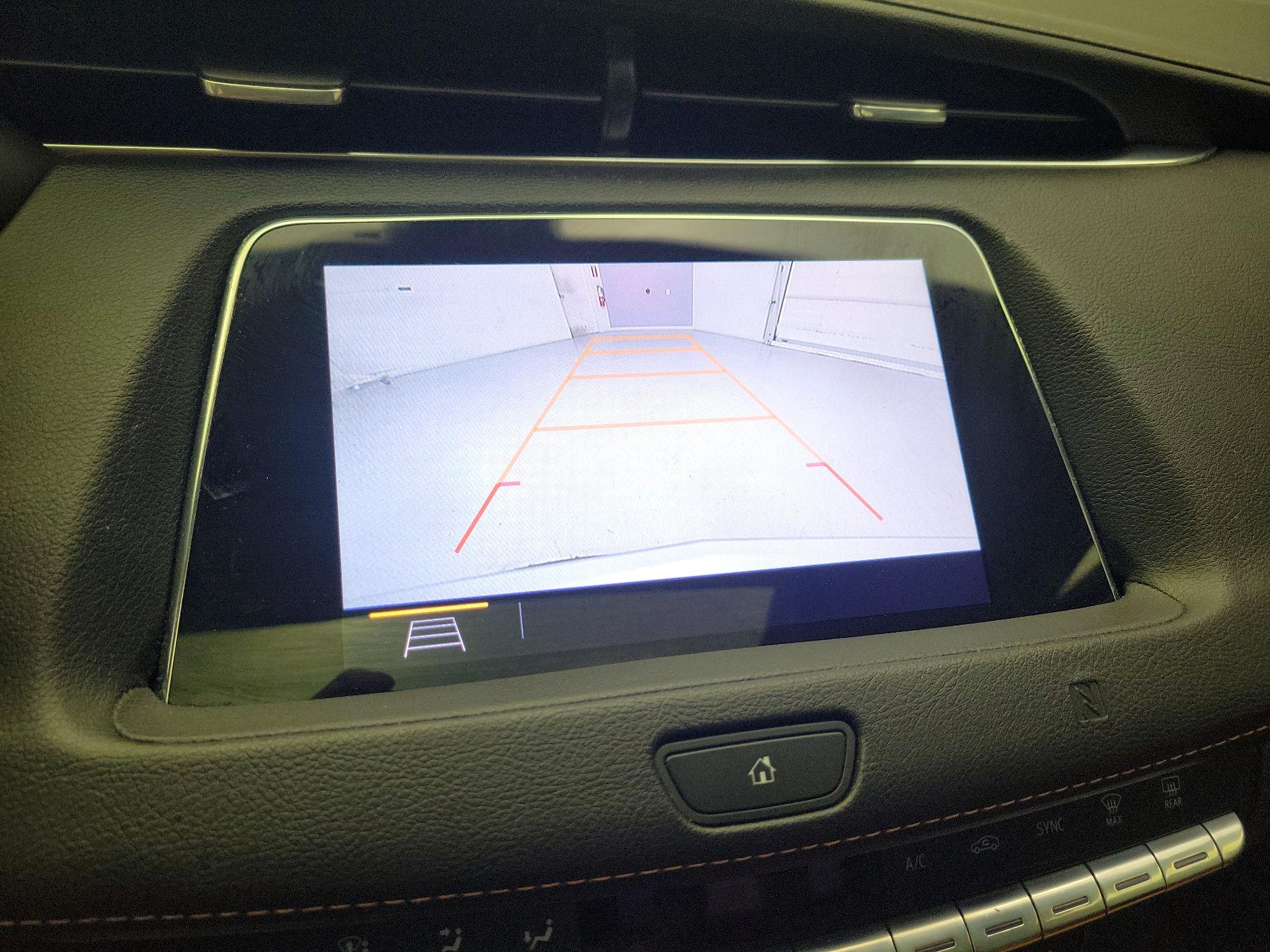 Thumbnail: 2019 Cadillac XT4 - 14