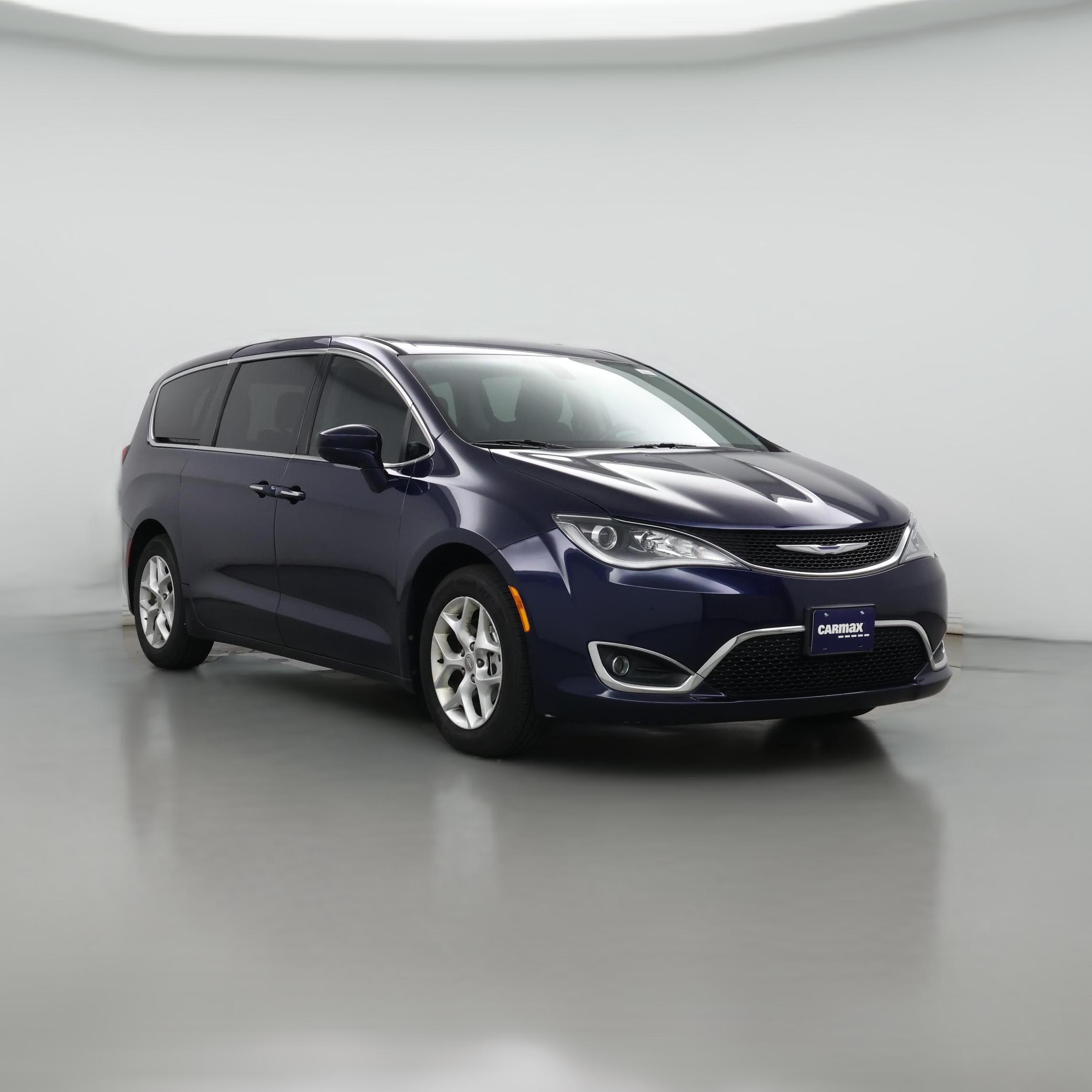 Thumbnail: 2018 Chrysler Pacifica - 1