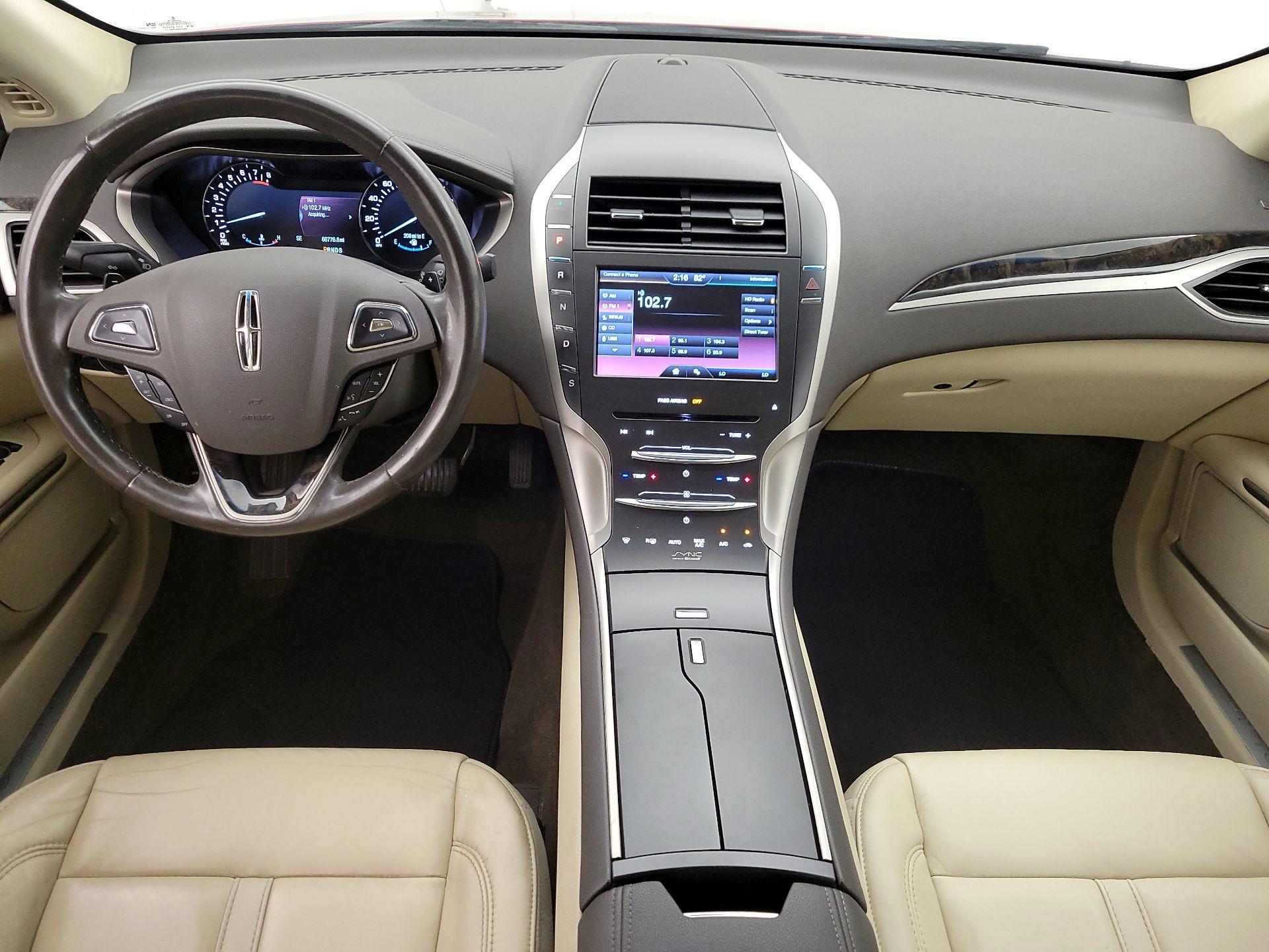 Thumbnail: 2015 Lincoln MKZ - 9