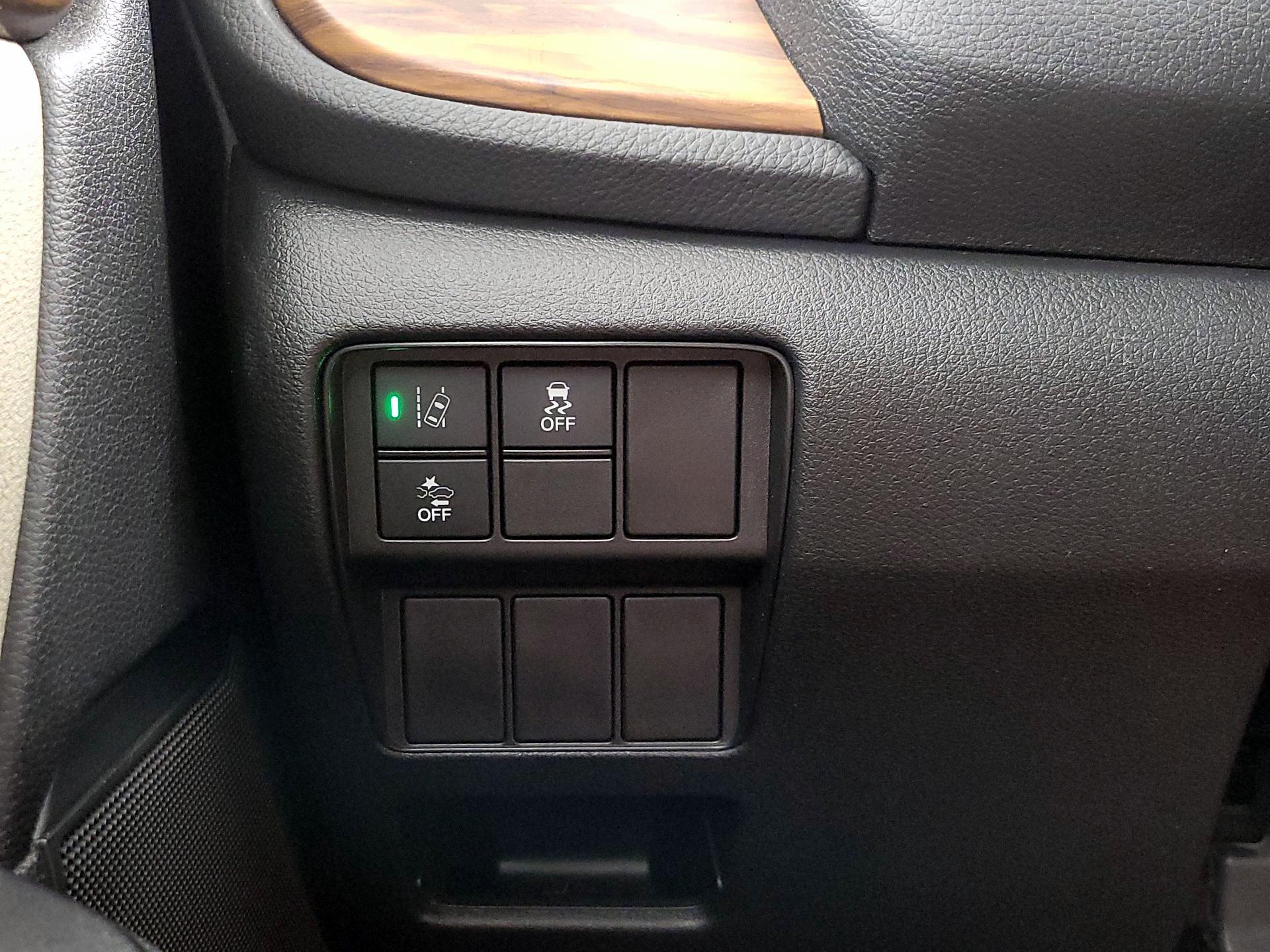 Thumbnail: 2018 Honda CR-V - 13