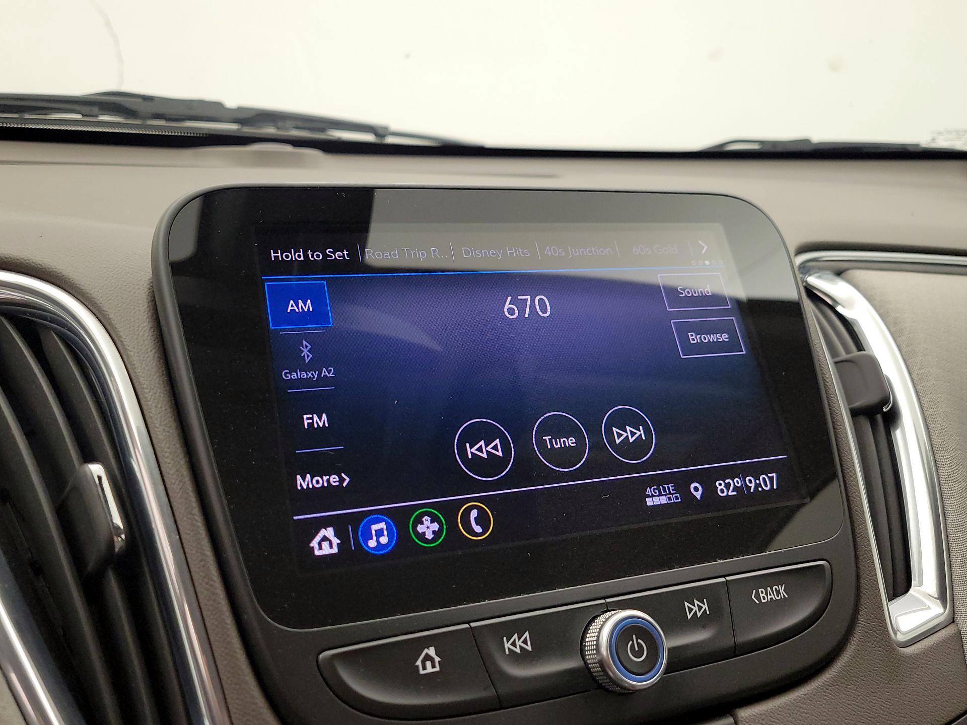 Thumbnail: 2019 Chevrolet Malibu - 15