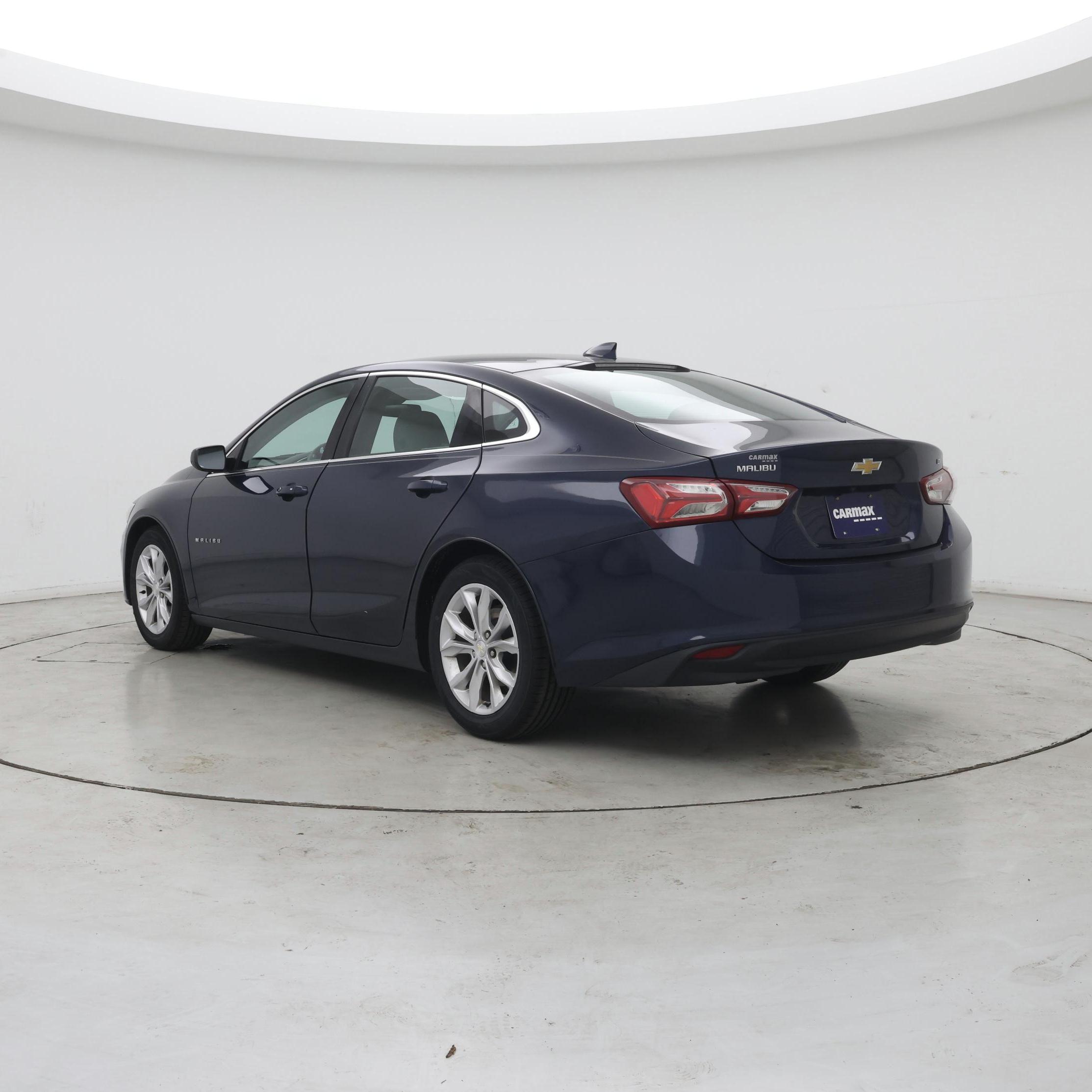 Thumbnail: 2019 Chevrolet Malibu - 2