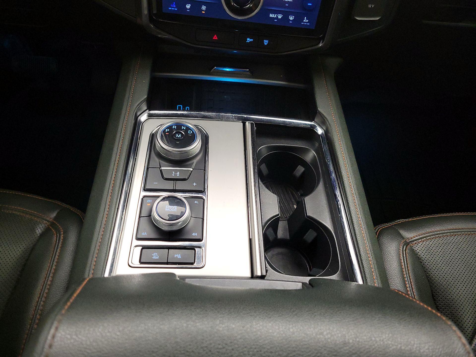 Thumbnail: 2022 Ford Expedition - 17