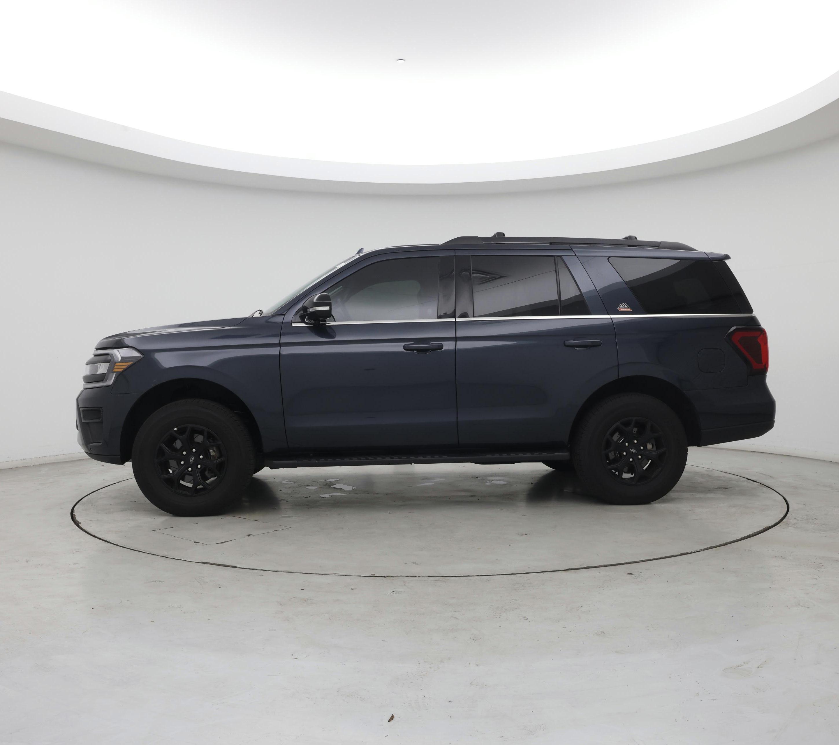 Thumbnail: 2022 Ford Expedition - 3