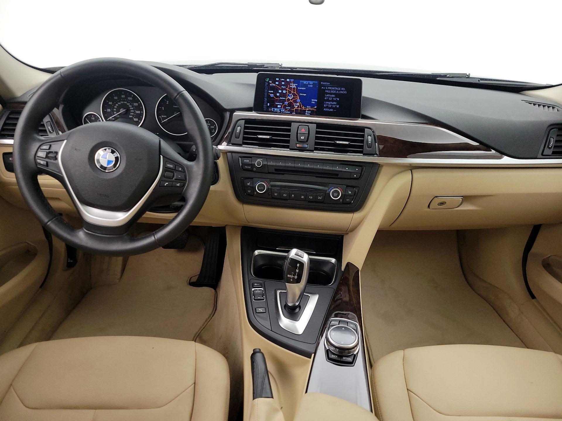 Thumbnail: 2015 BMW 3 Series - 9