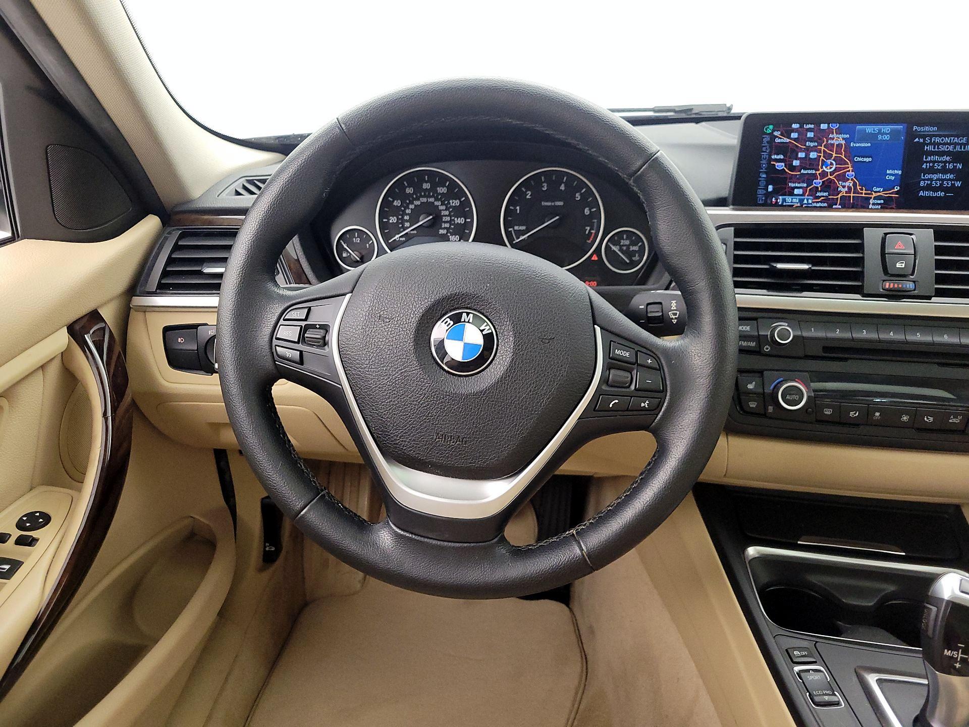 Thumbnail: 2015 BMW 3 Series - 10