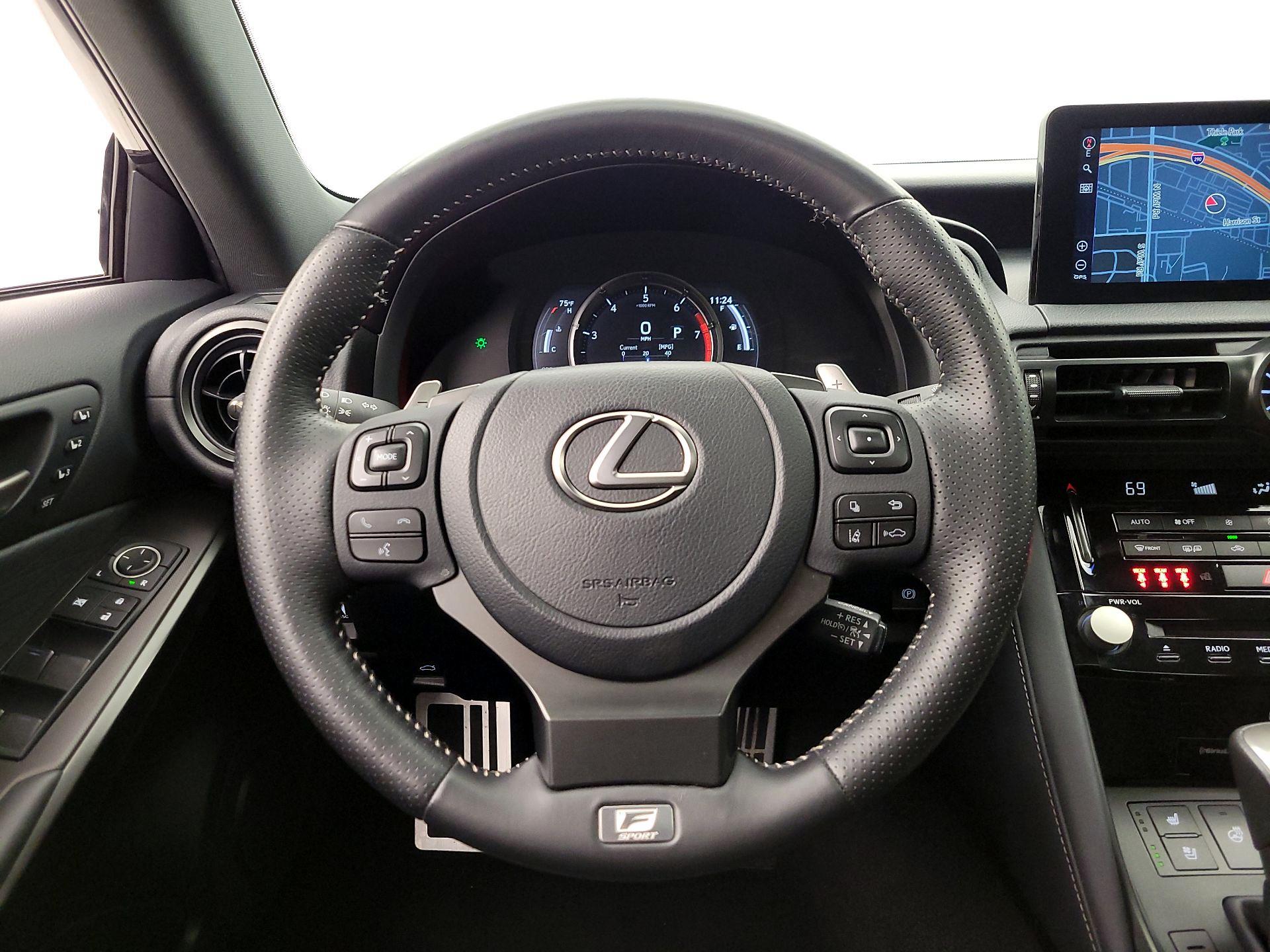 Thumbnail: 2023 Lexus IS - 10