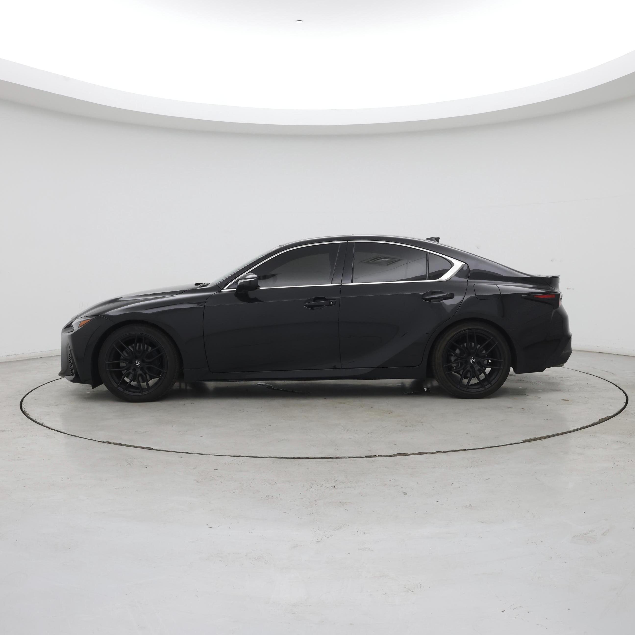 Thumbnail: 2023 Lexus IS - 3