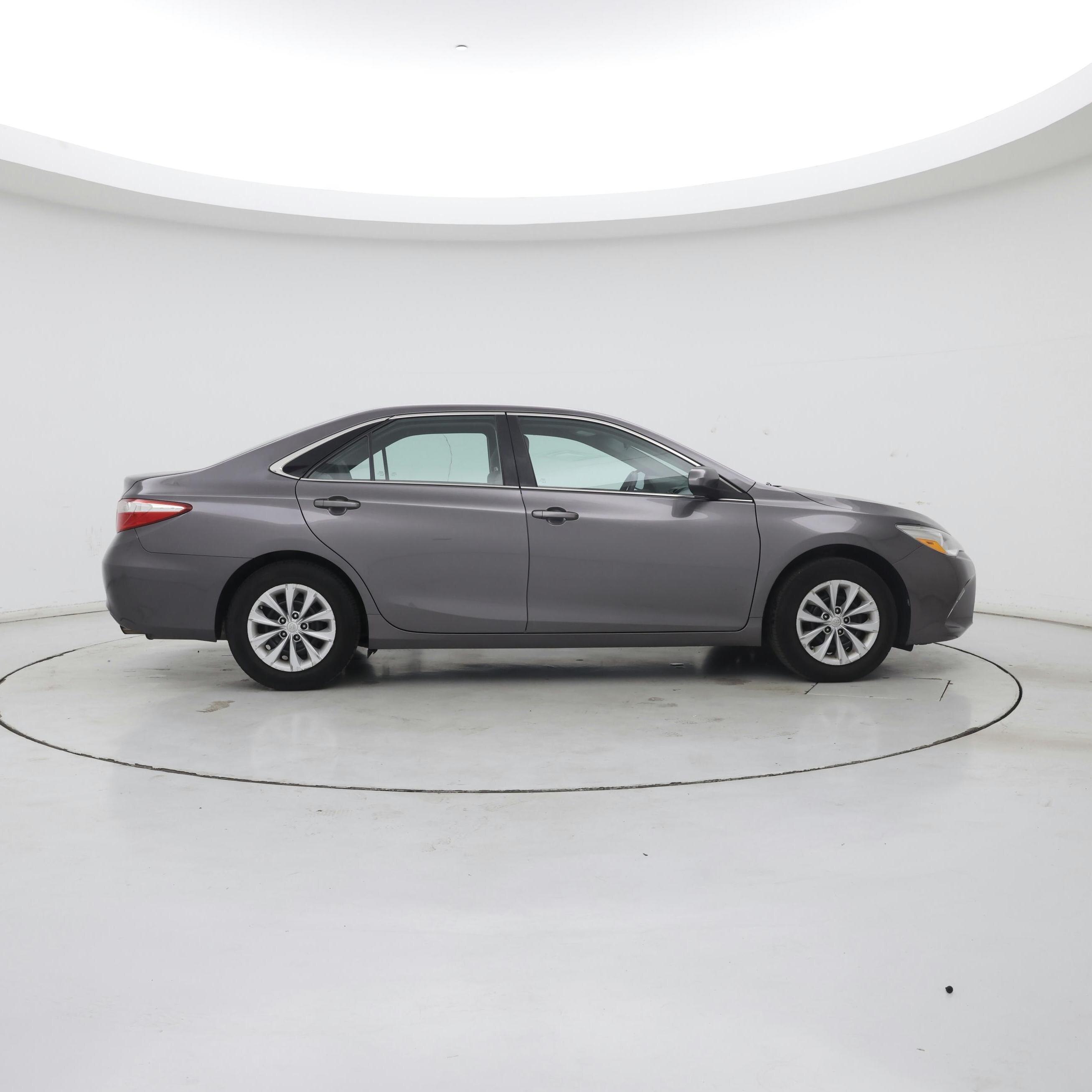 Thumbnail: 2015 Toyota Camry - 7