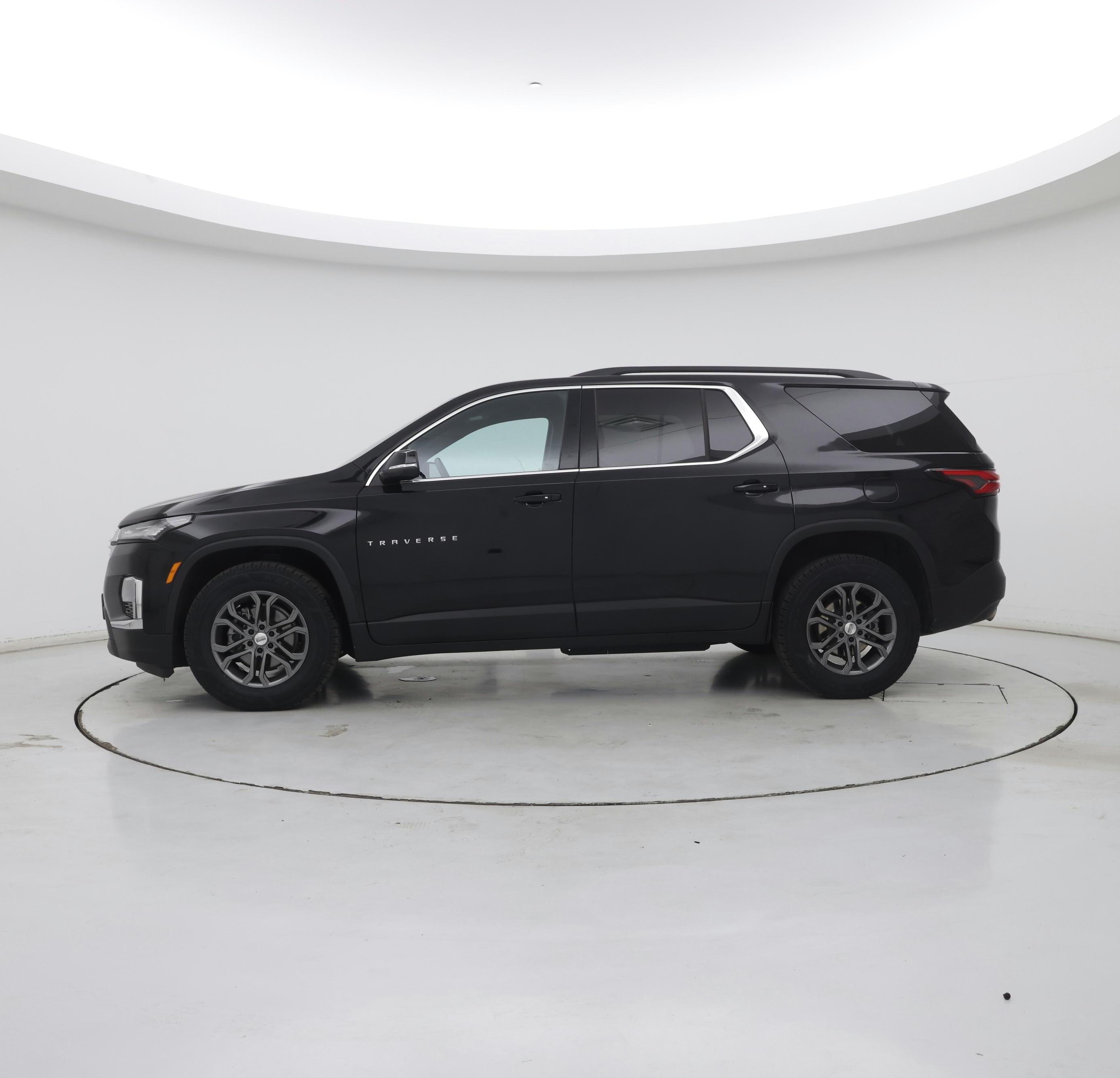 Thumbnail: 2023 Chevrolet Traverse - 3