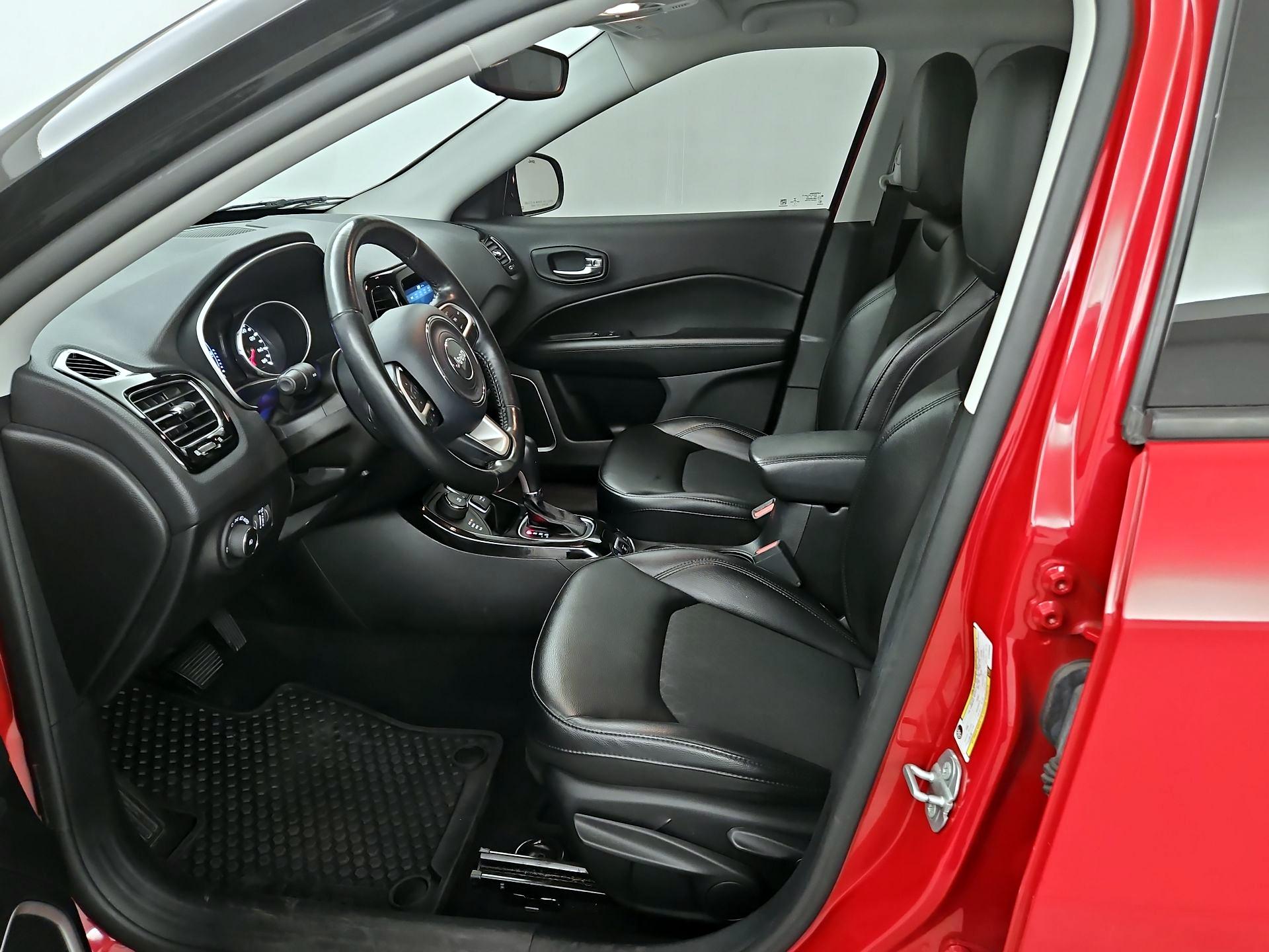 Thumbnail: 2019 Jeep Compass - 11