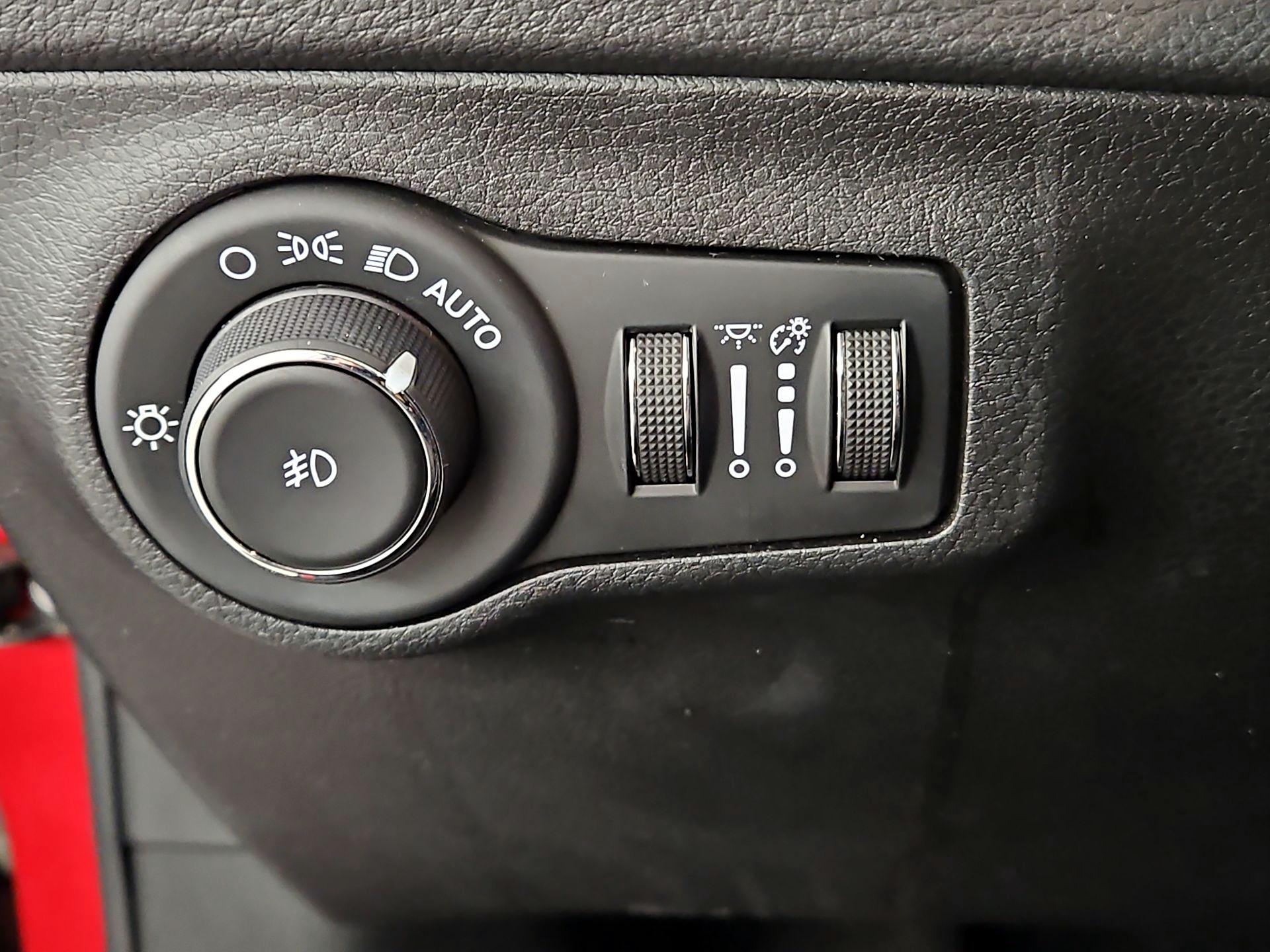 Thumbnail: 2019 Jeep Compass - 13