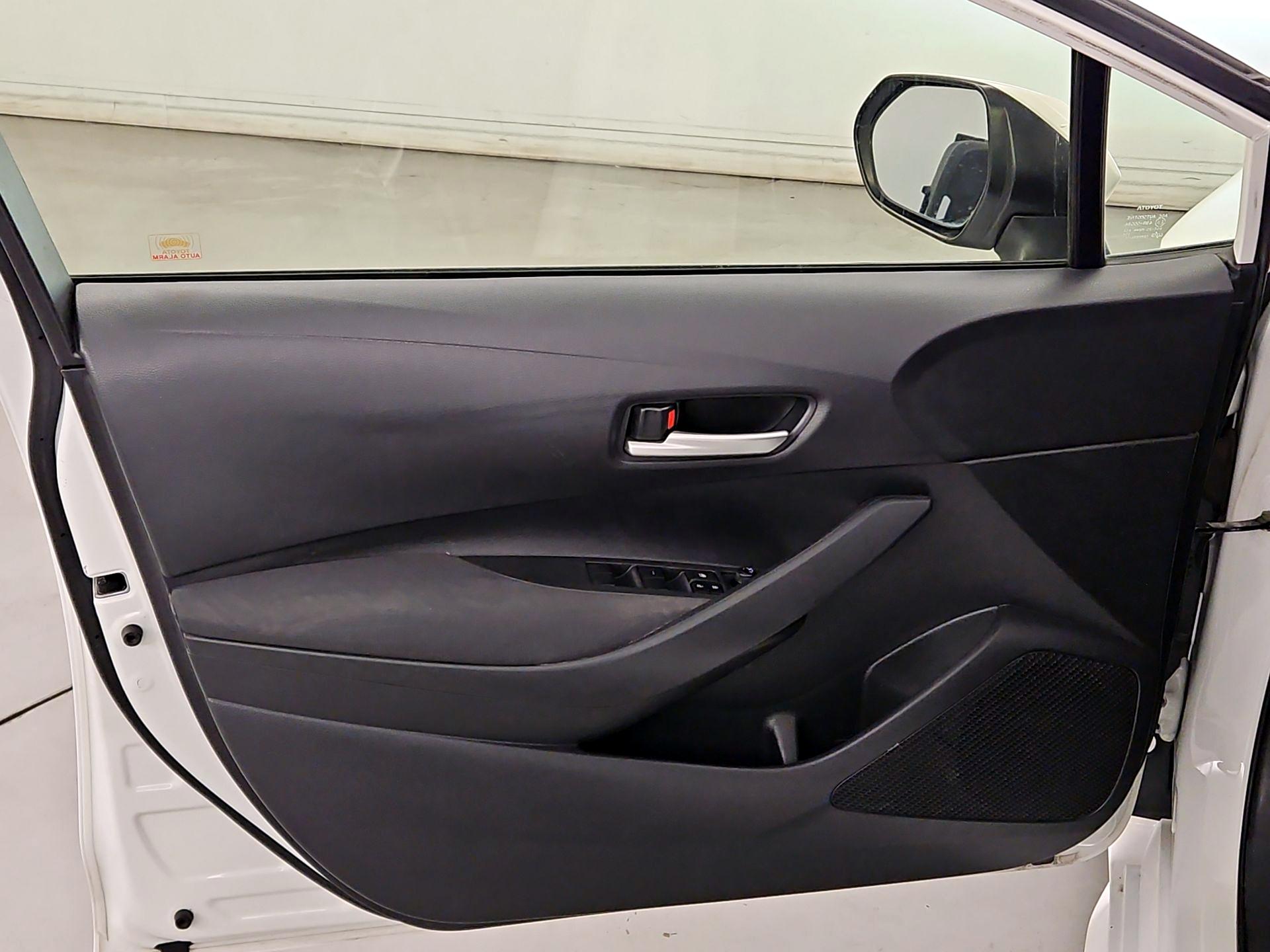 Thumbnail: 2020 Toyota Corolla - 12