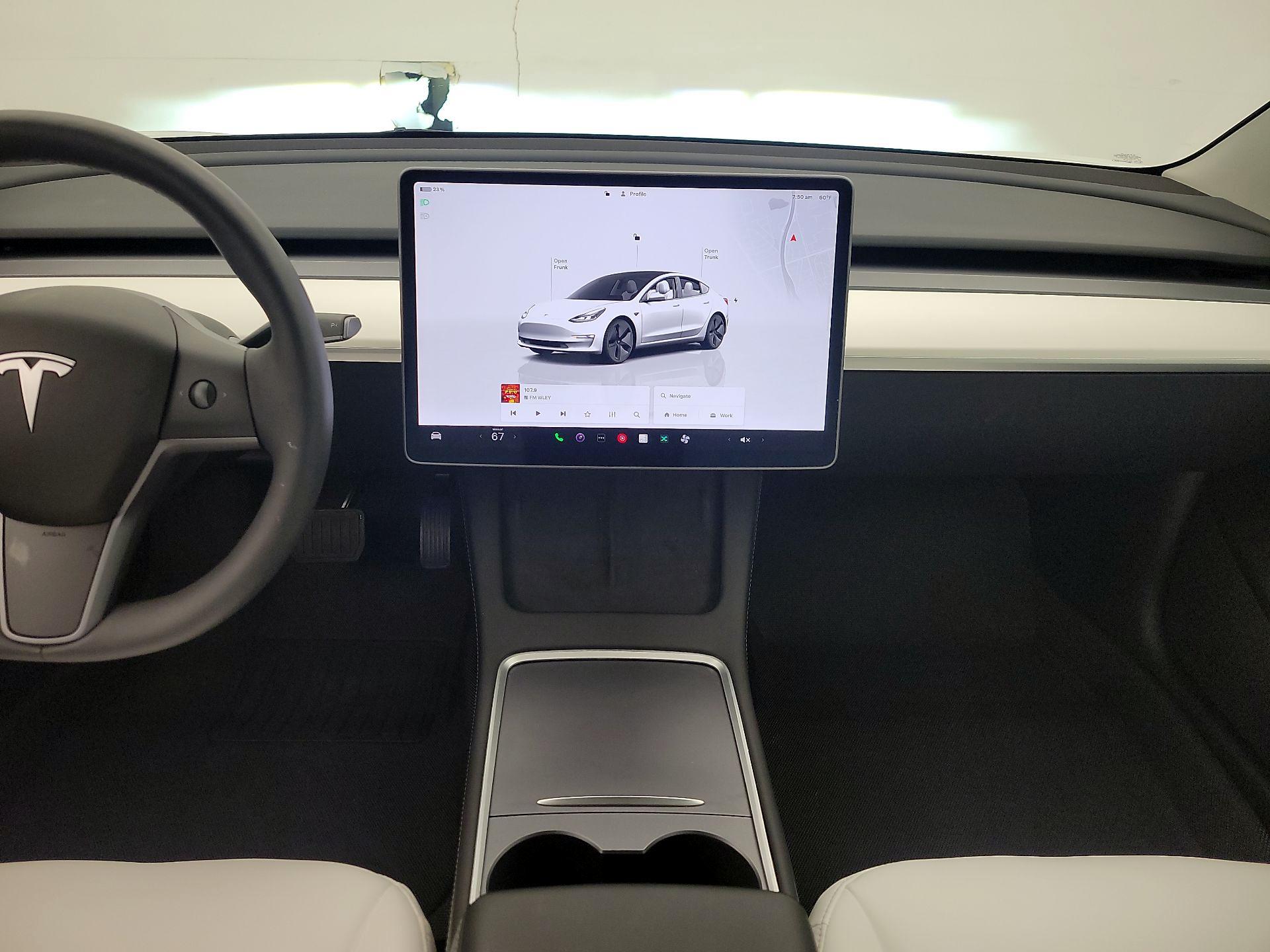Thumbnail: 2023 Tesla Model 3 - 17
