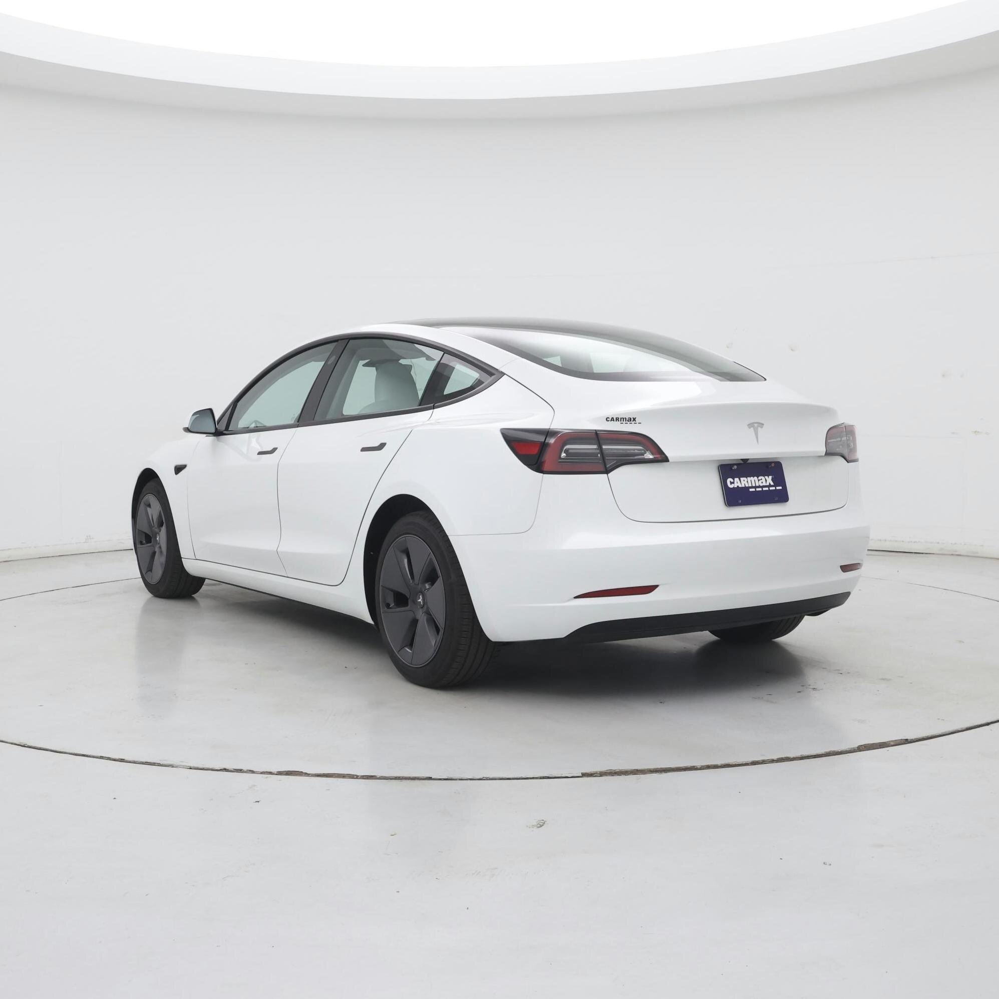 Thumbnail: 2023 Tesla Model 3 - 2