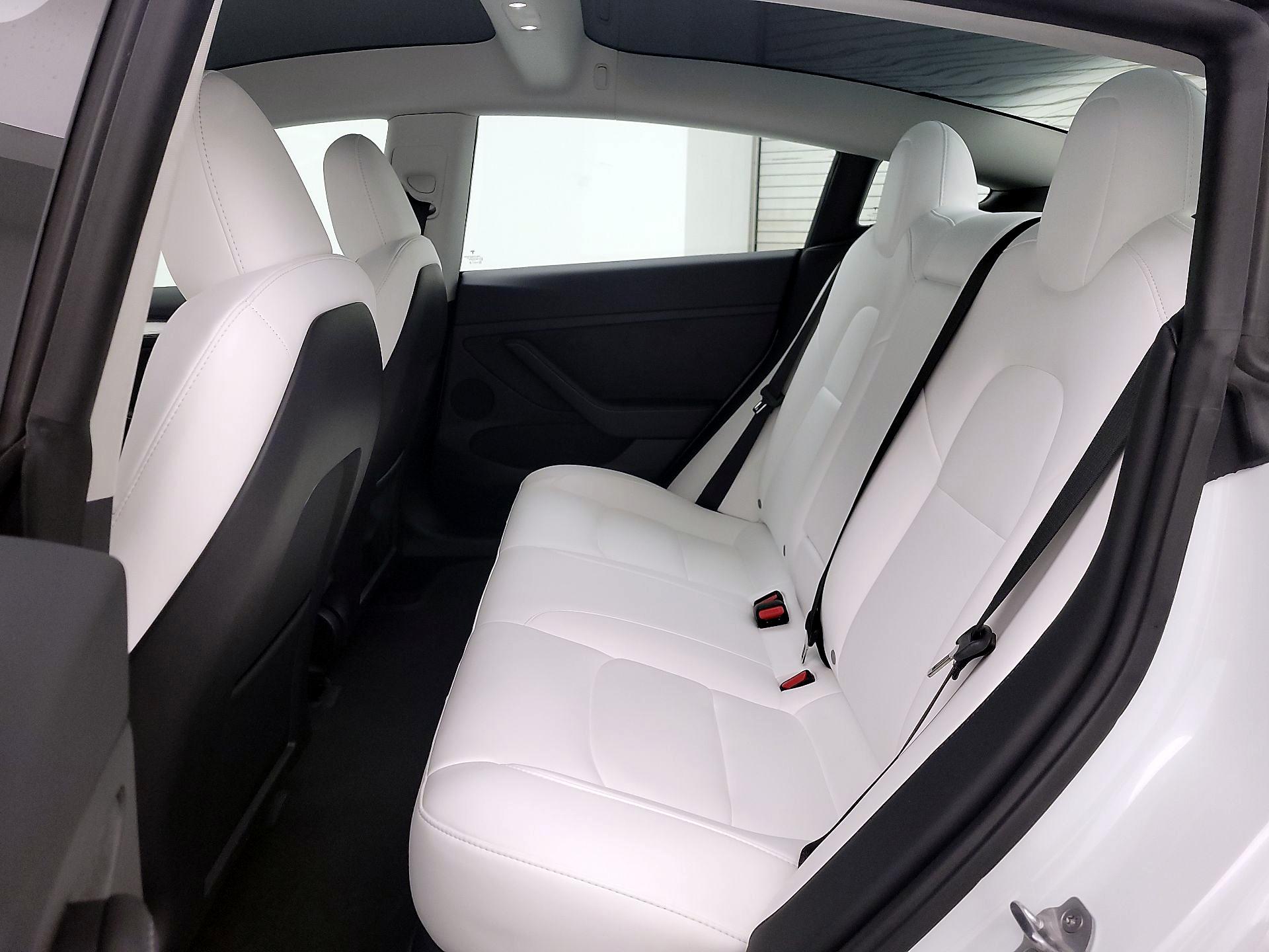 Thumbnail: 2023 Tesla Model 3 - 19