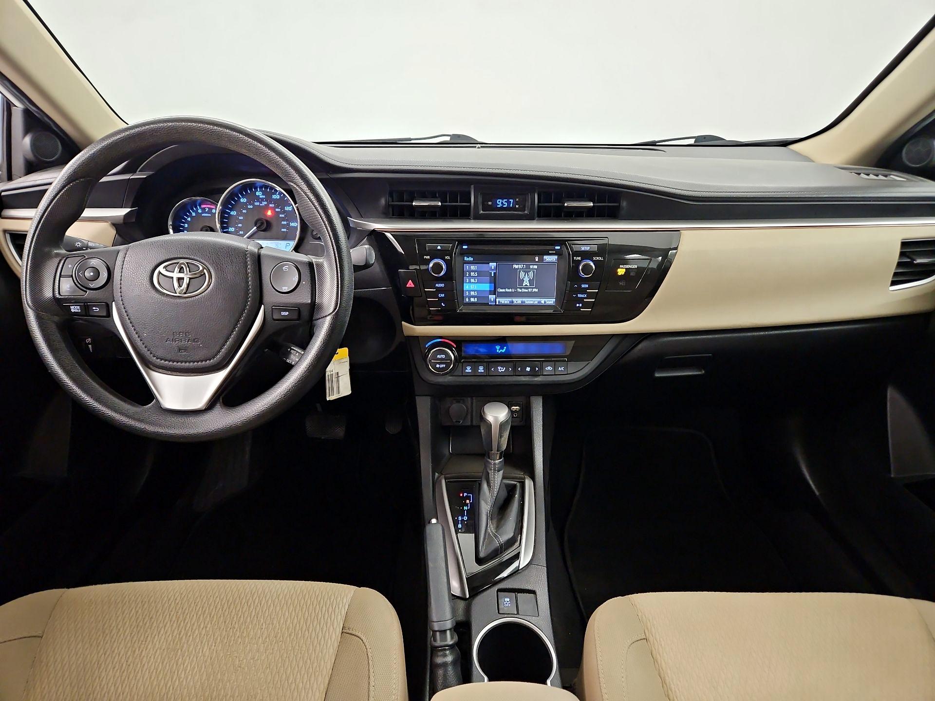Thumbnail: 2015 Toyota Corolla - 9