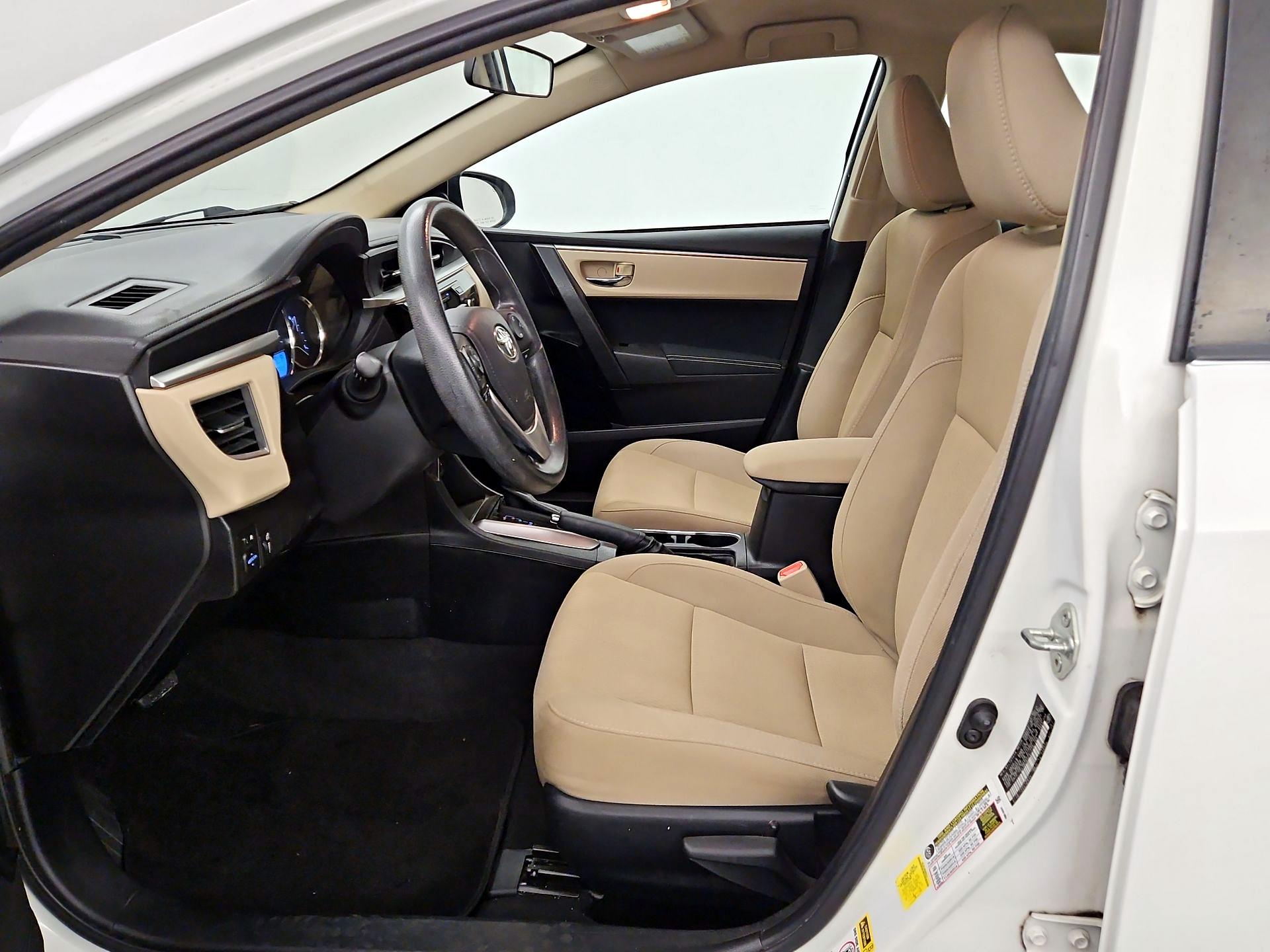 Thumbnail: 2015 Toyota Corolla - 11