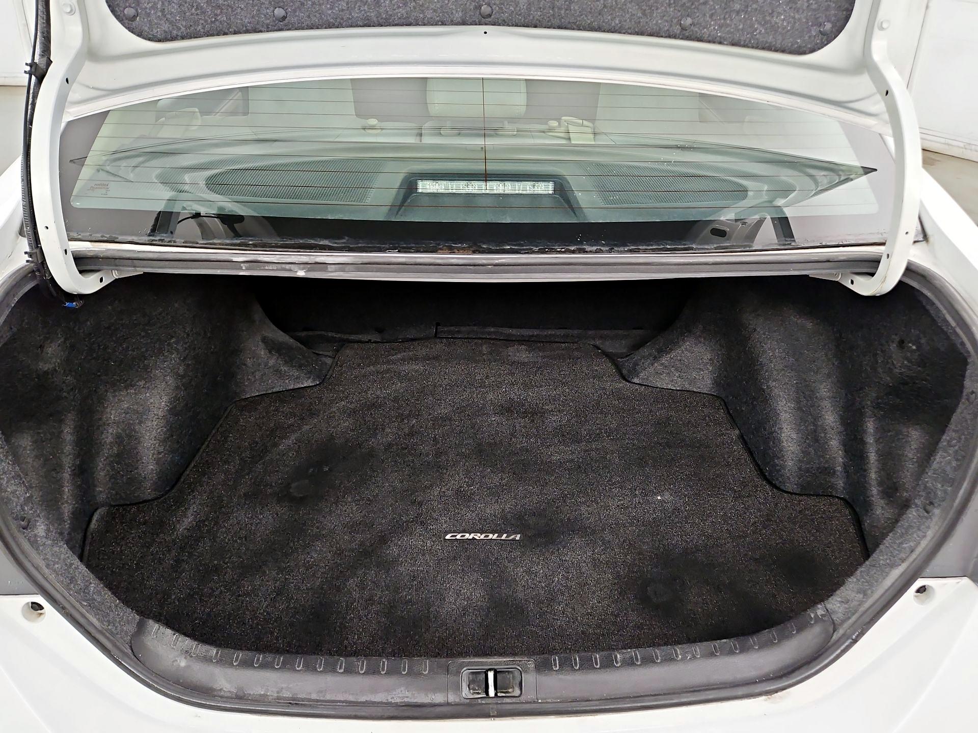 Thumbnail: 2015 Toyota Corolla - 20