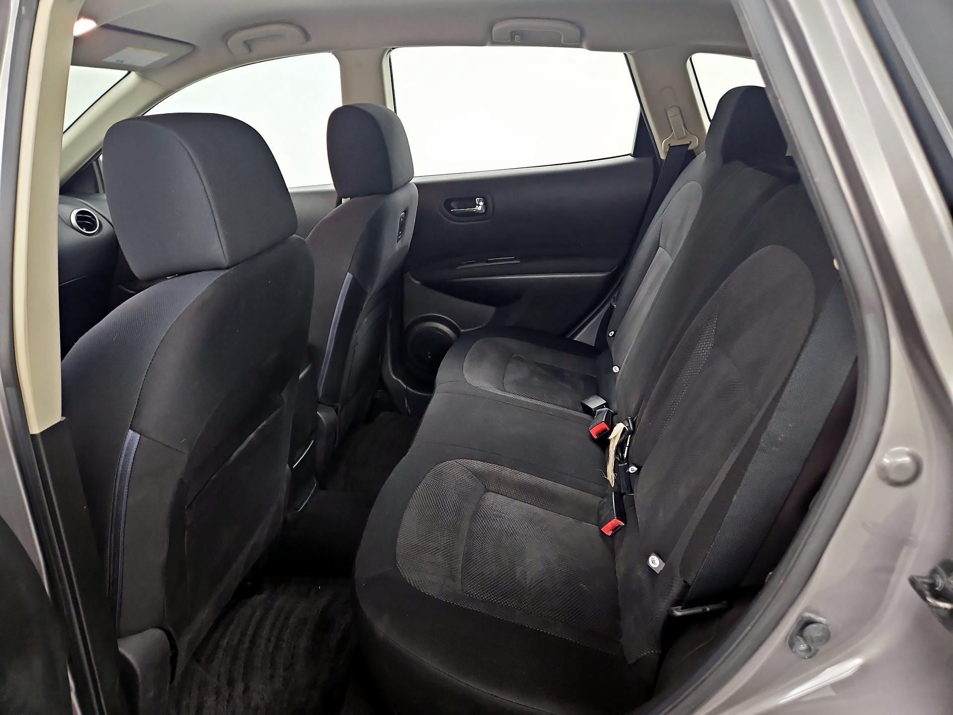 Thumbnail: 2014 Nissan Rogue - 19