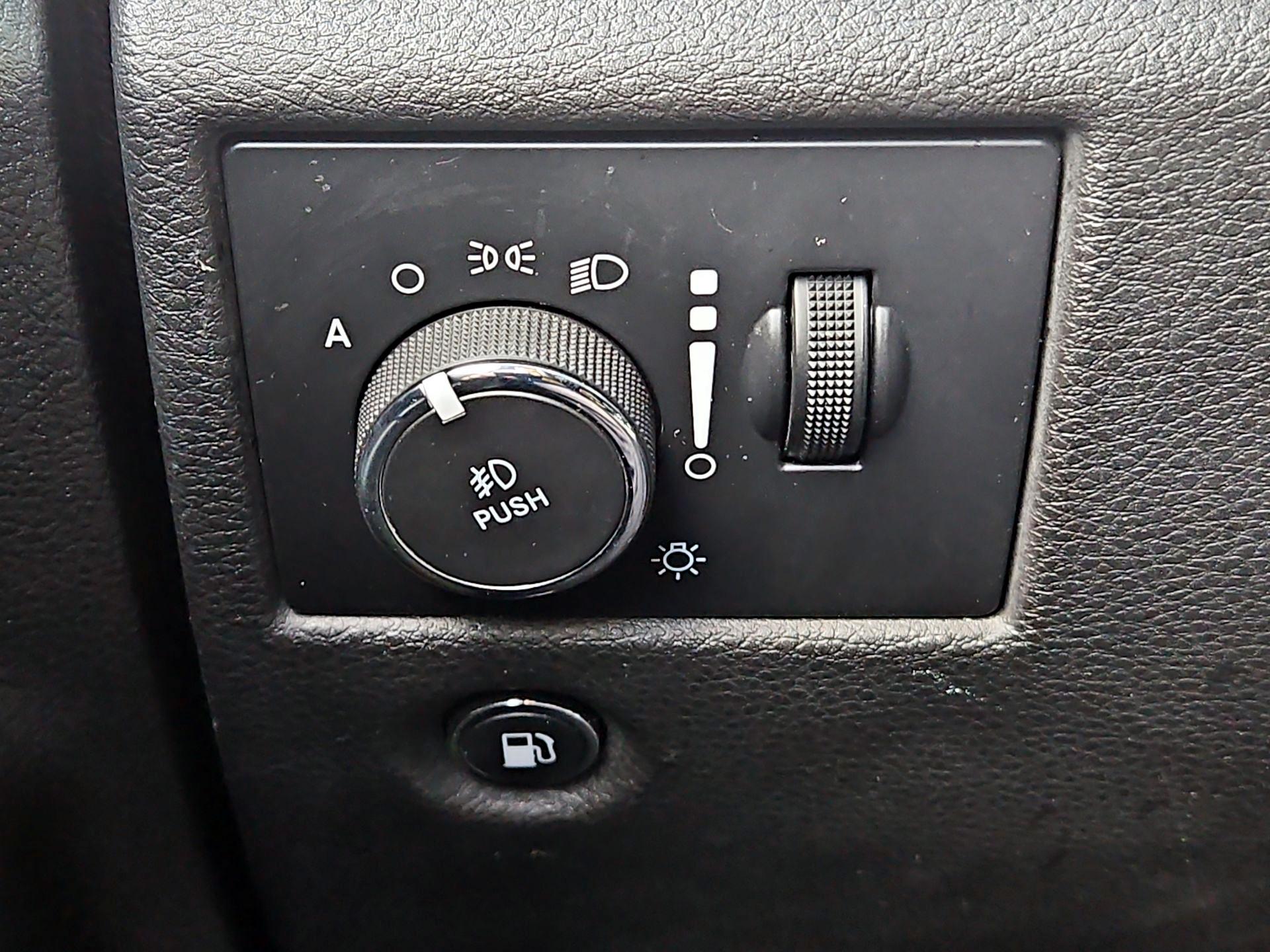 Thumbnail: 2018 Jeep Grand Cherokee - 13