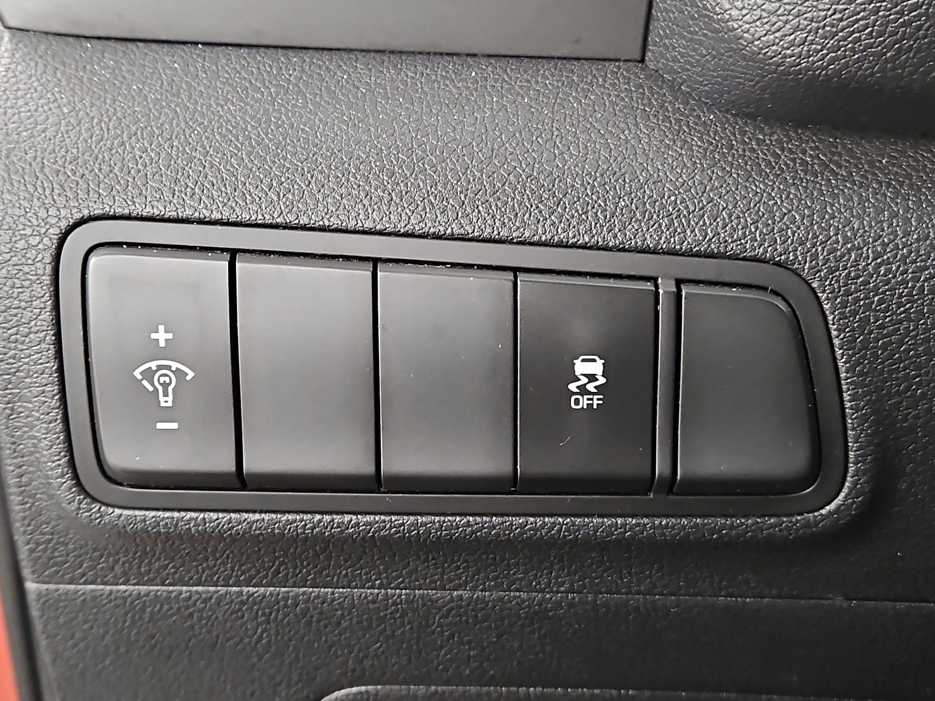 Thumbnail: 2016 Hyundai Tucson - 13