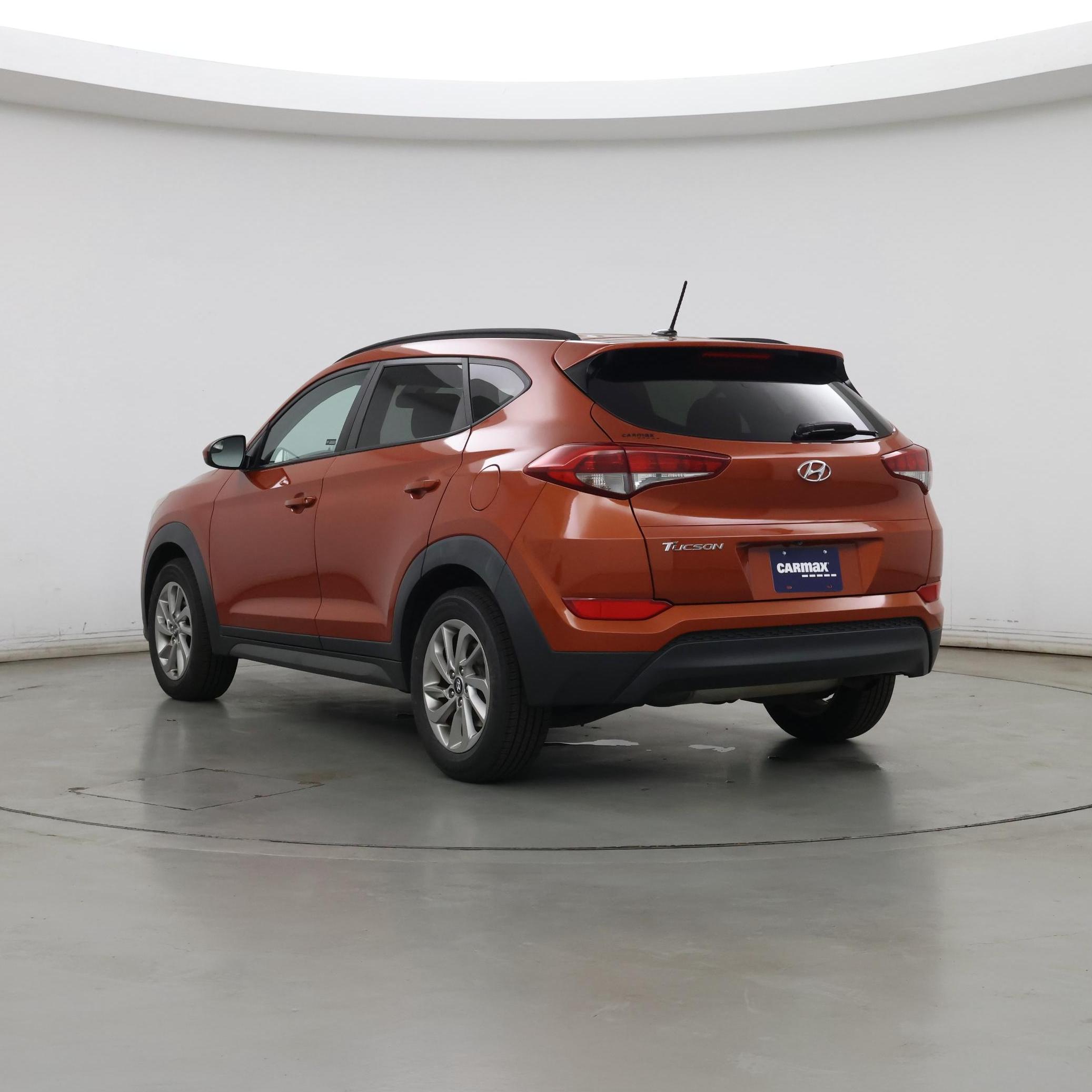 Thumbnail: 2016 Hyundai Tucson - 2
