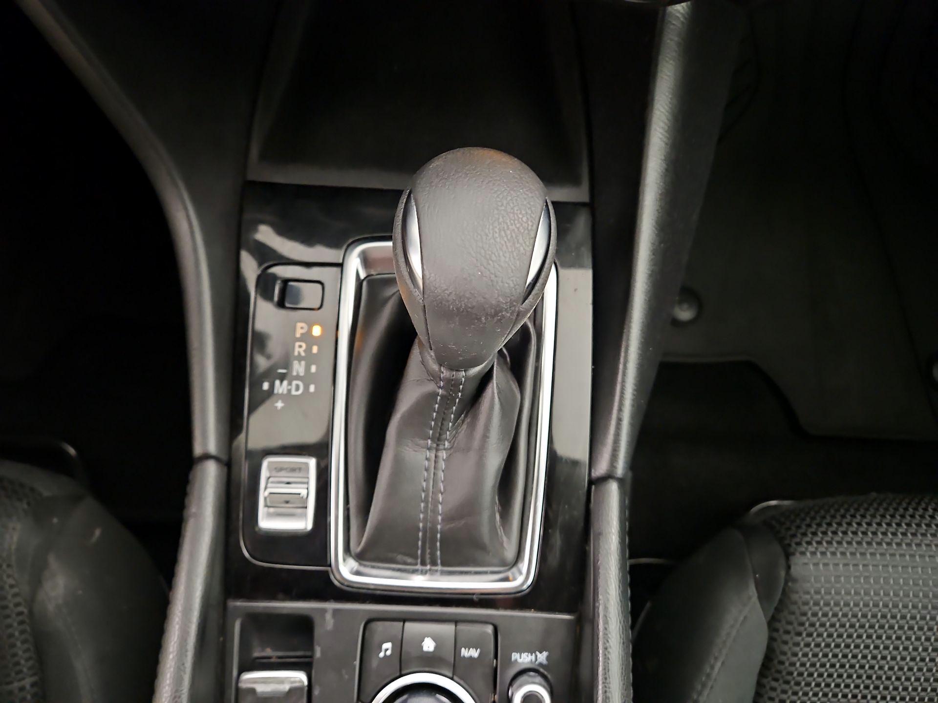 Thumbnail: 2017 Mazda Mazda3 - 17