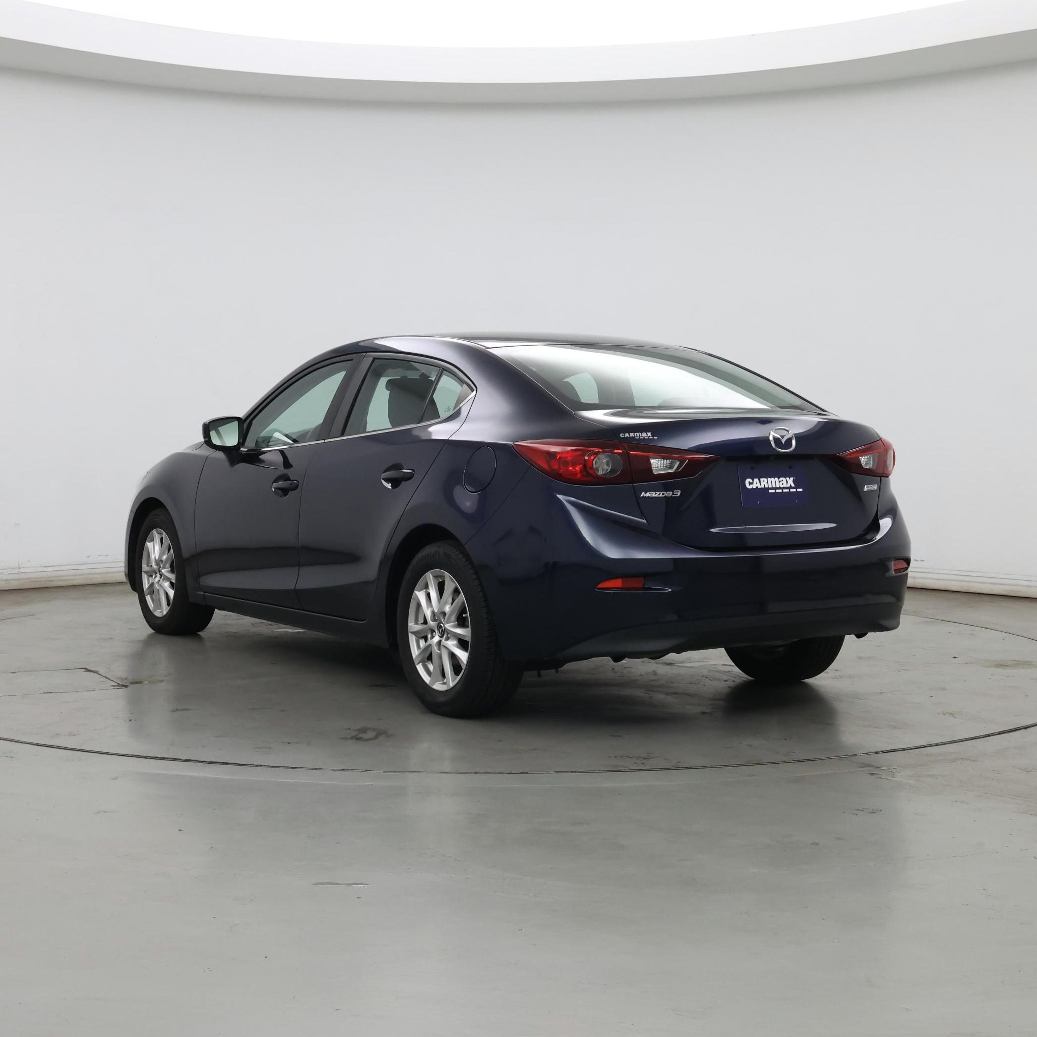 Thumbnail: 2017 Mazda Mazda3 - 2
